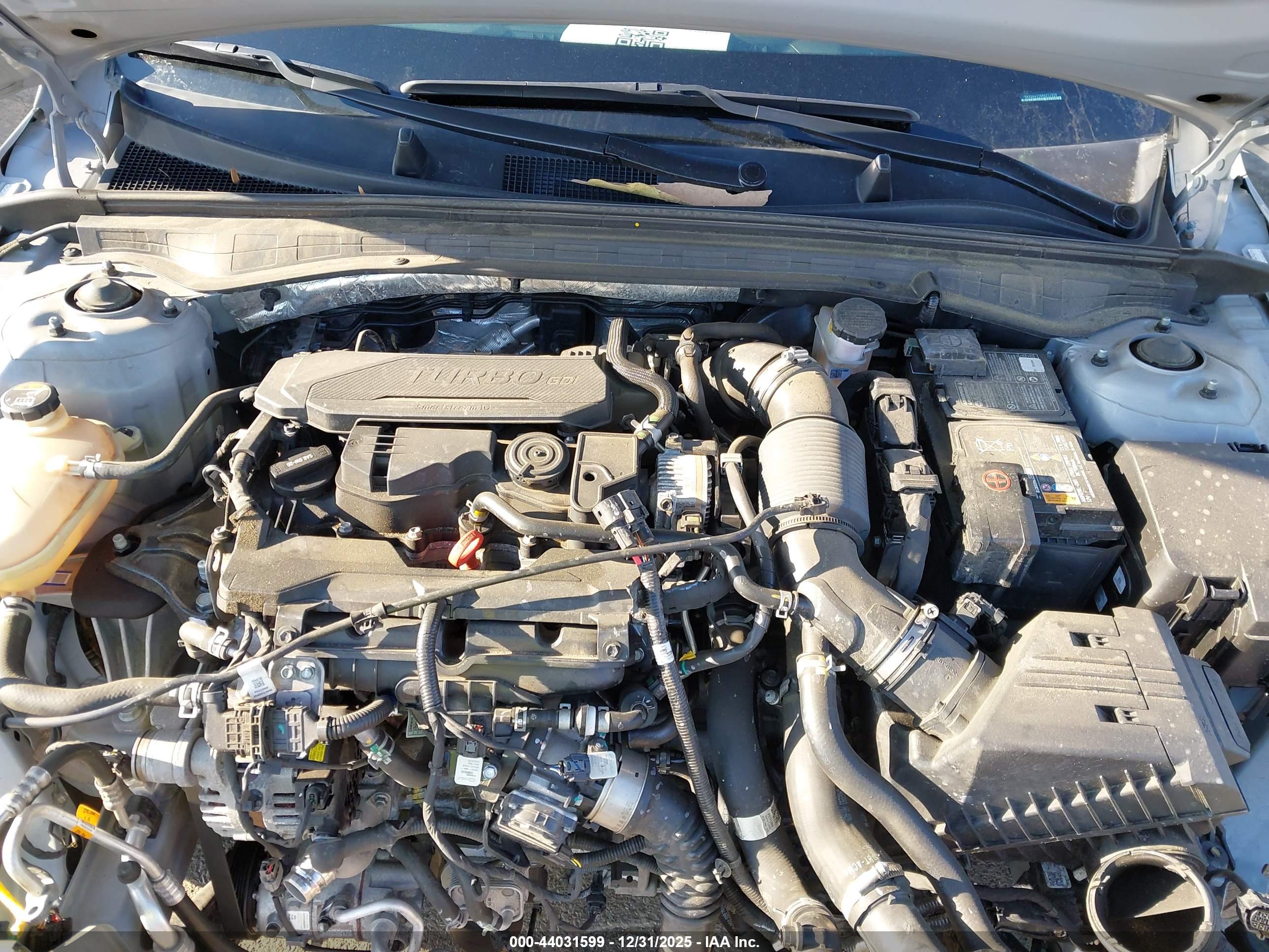 KIA K5 image 10
