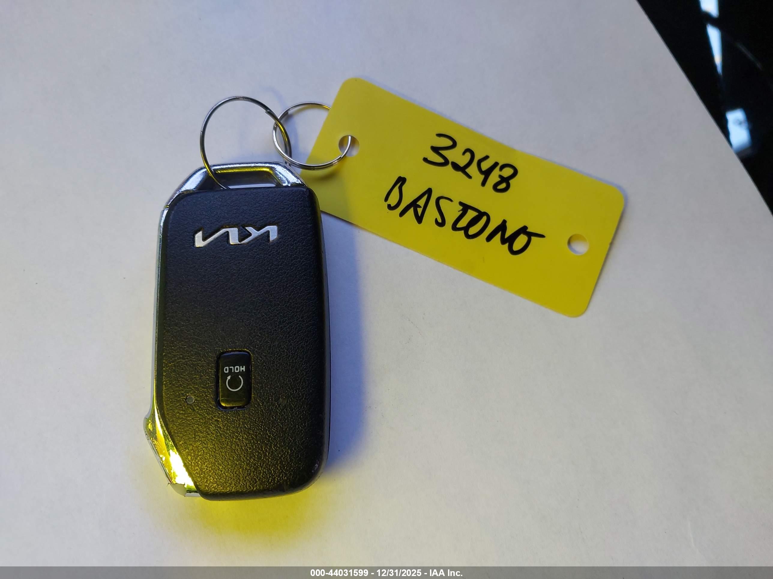 KIA K5 image 11