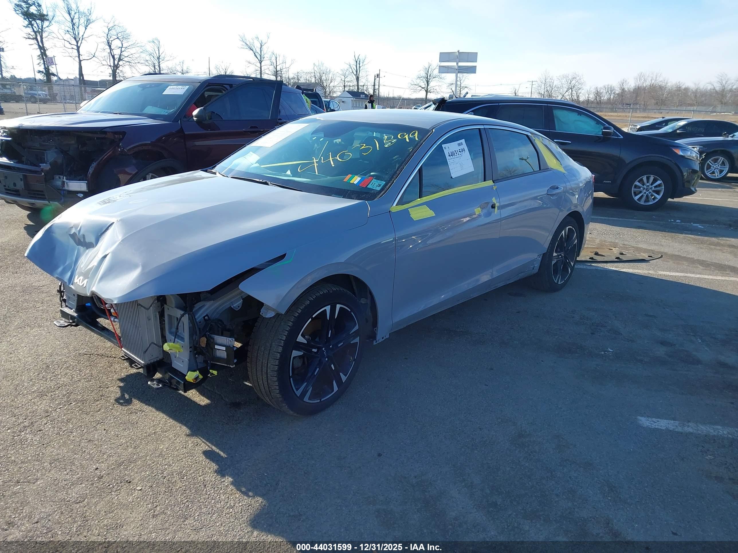 KIA K5 image 2