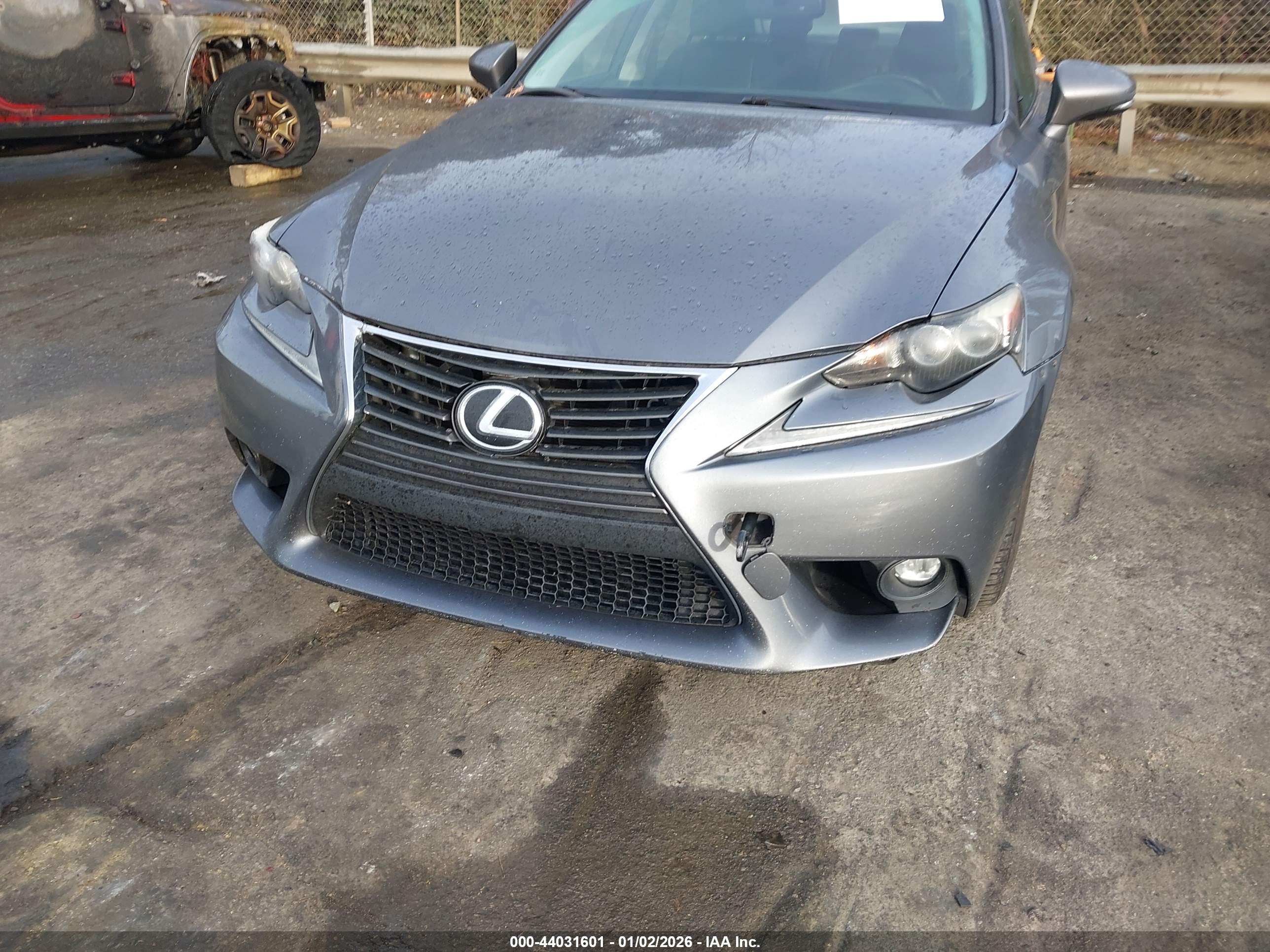 LEXUS IS image 6