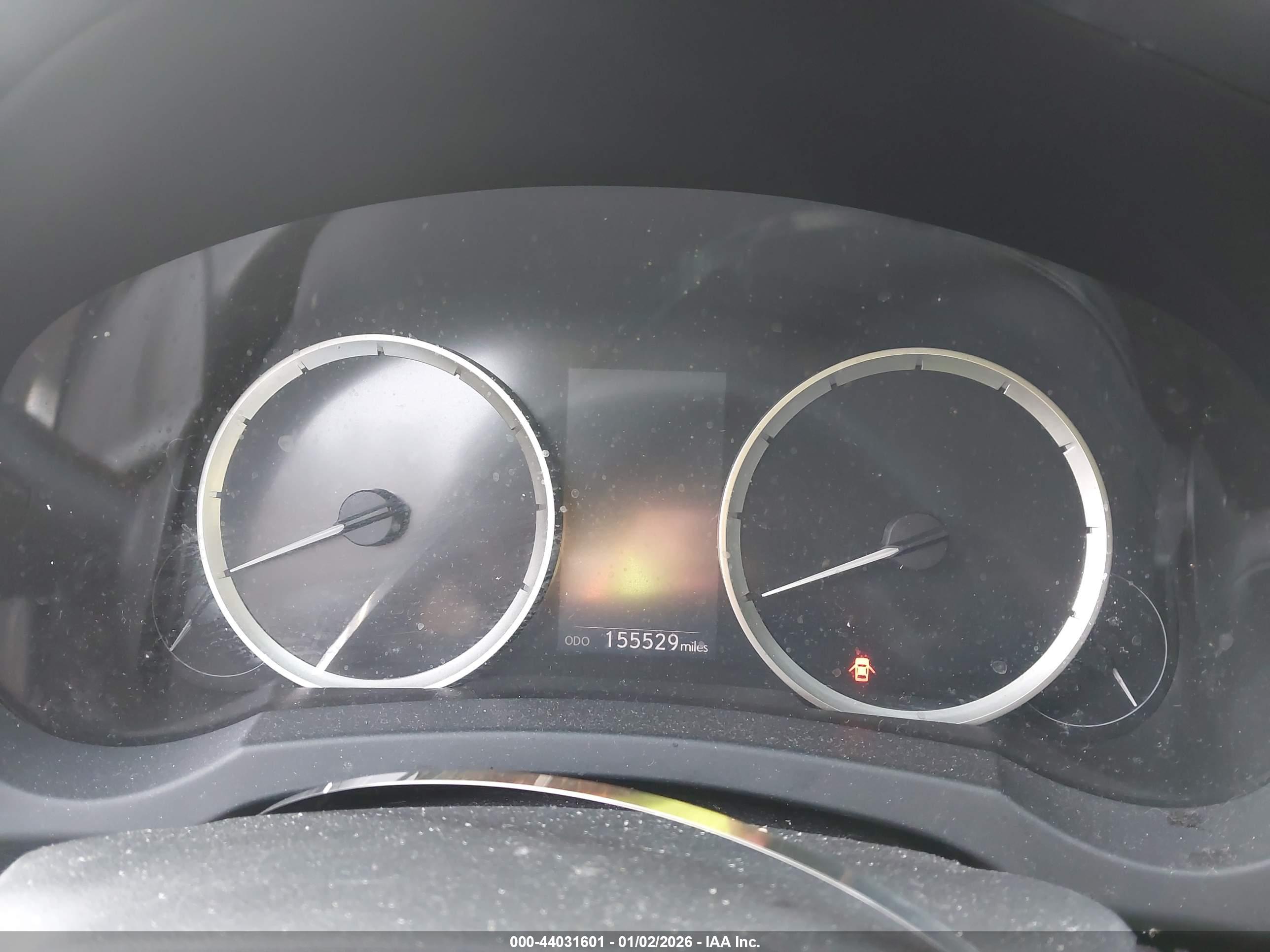 LEXUS IS image 7