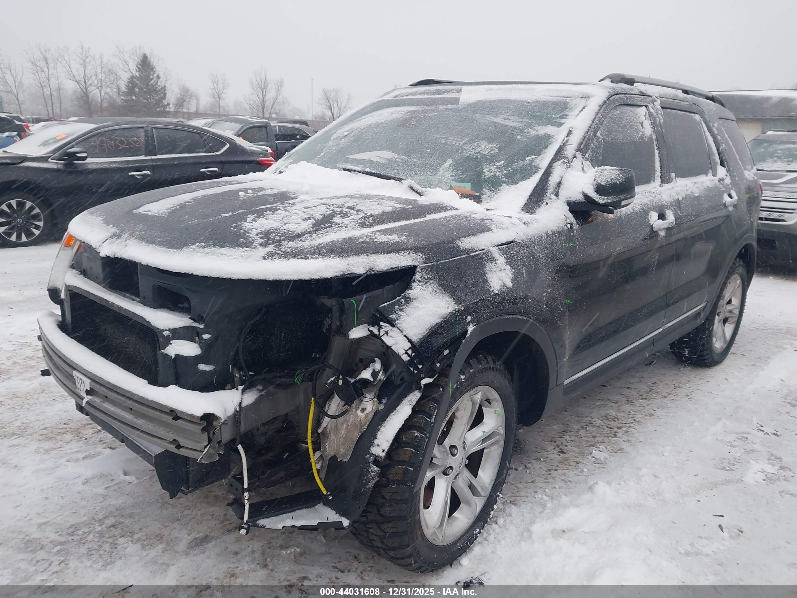 FORD EXPLORER image 2