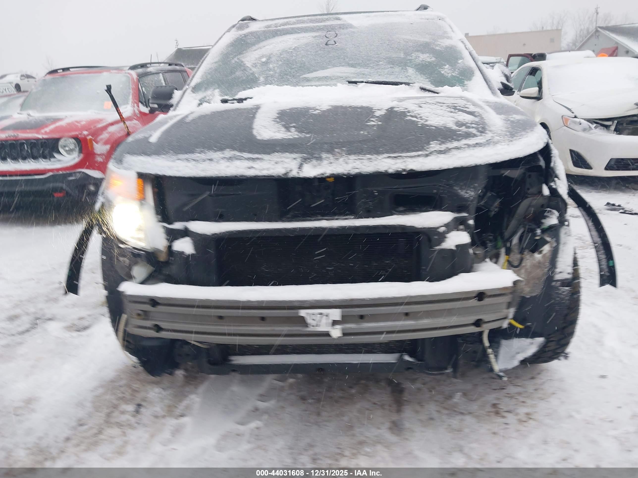 FORD EXPLORER image 6