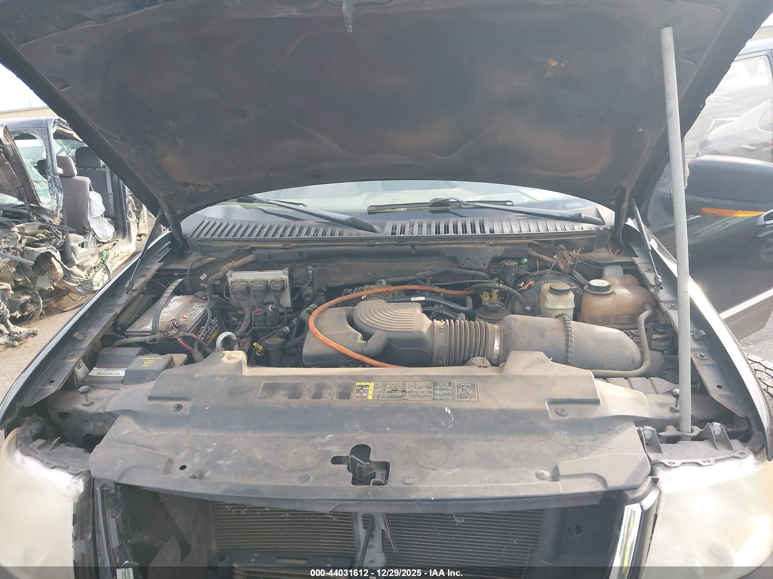 FORD EXPEDITION image 10