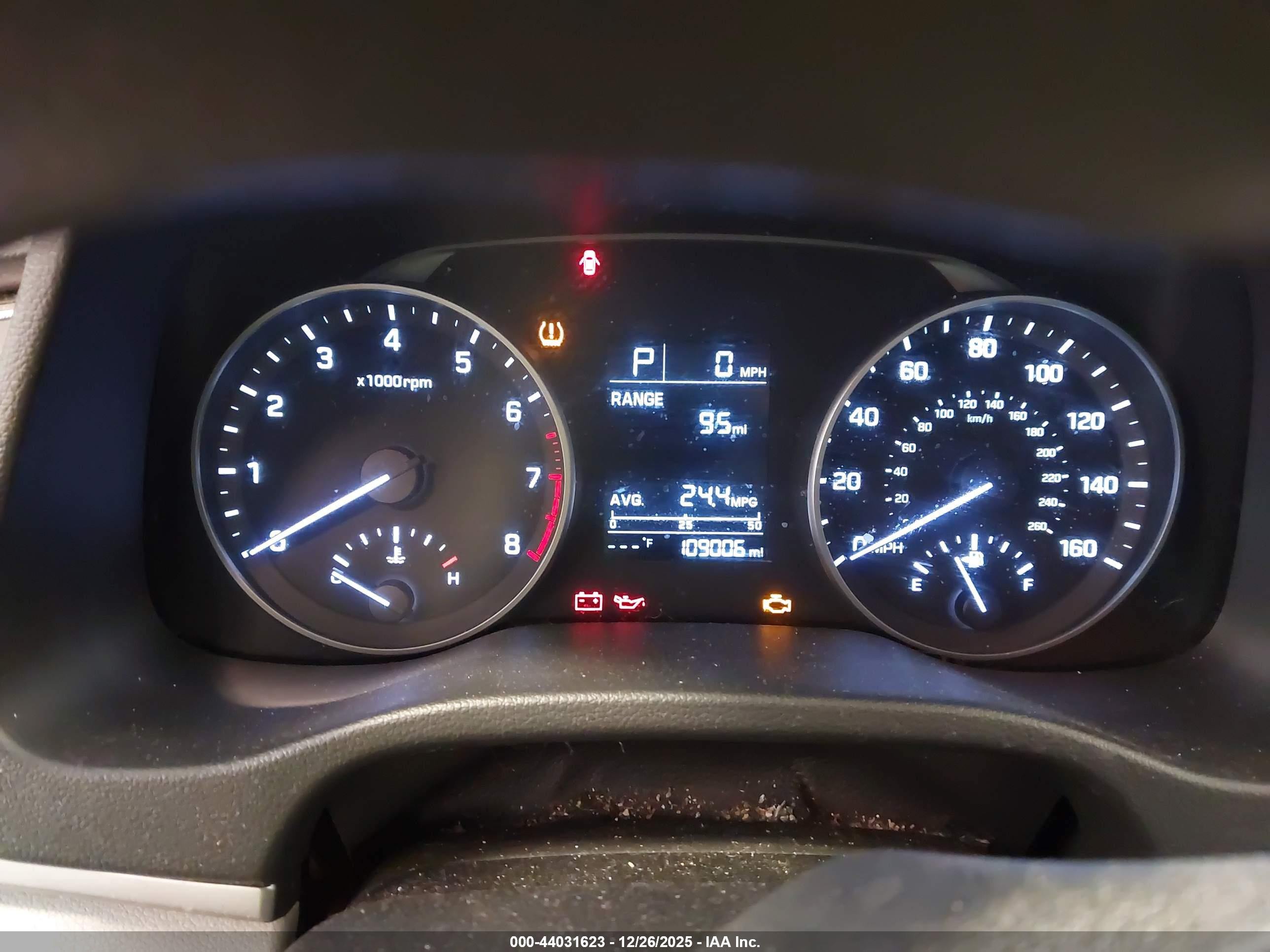 HYUNDAI ELANTRA image 7