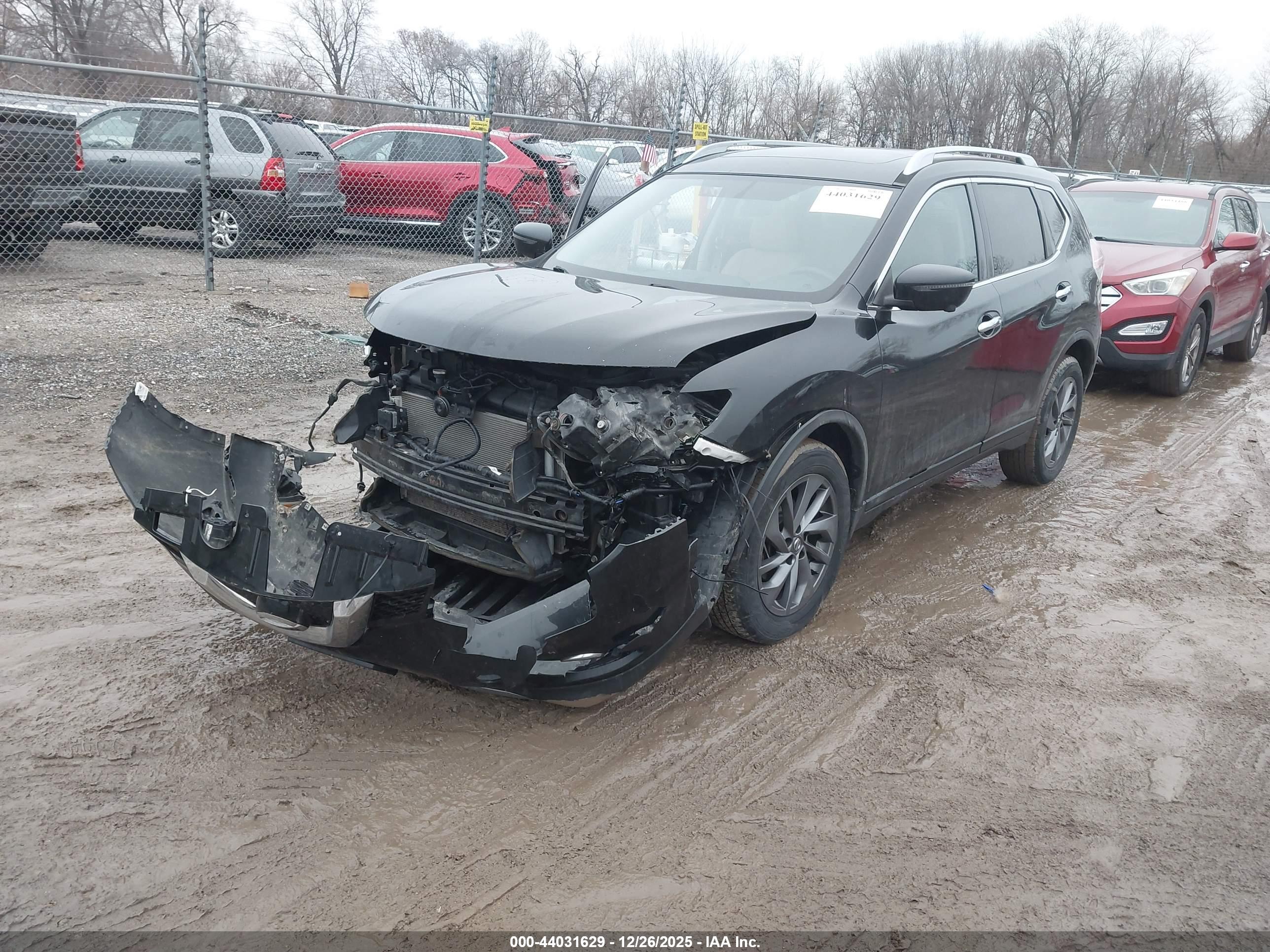 NISSAN ROGUE image 2
