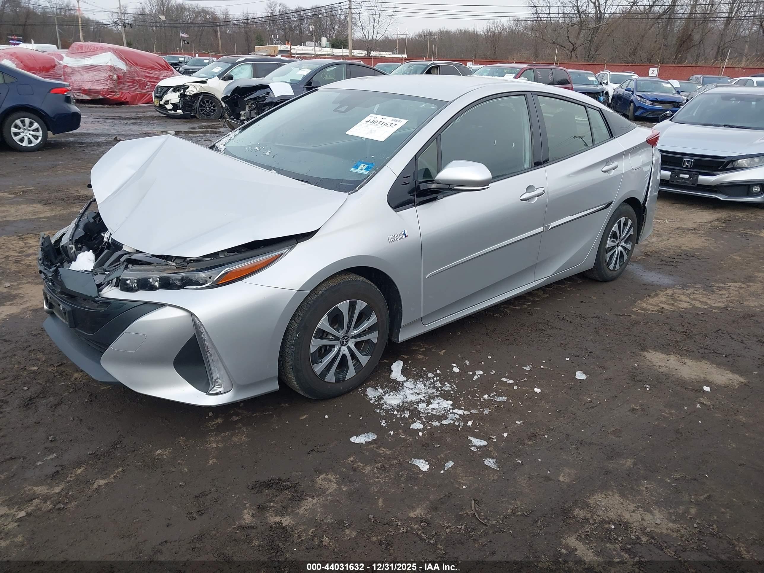 TOYOTA PRIUS image 2