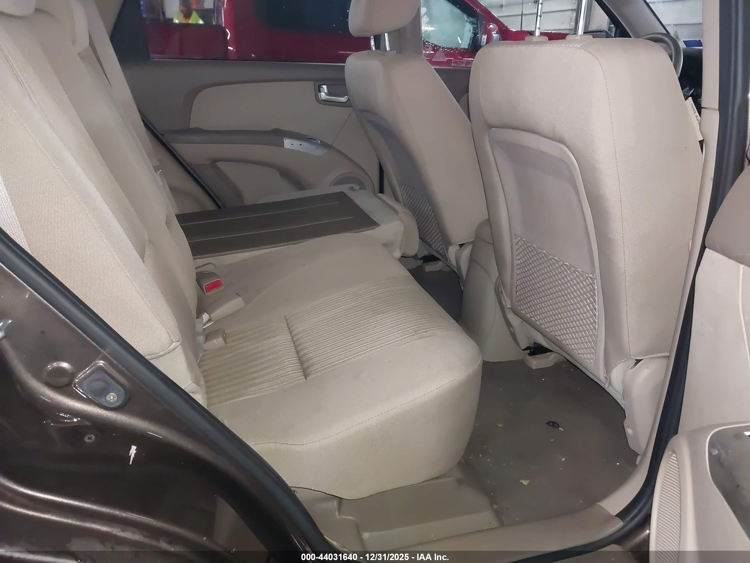KIA SPORTAGE image 8