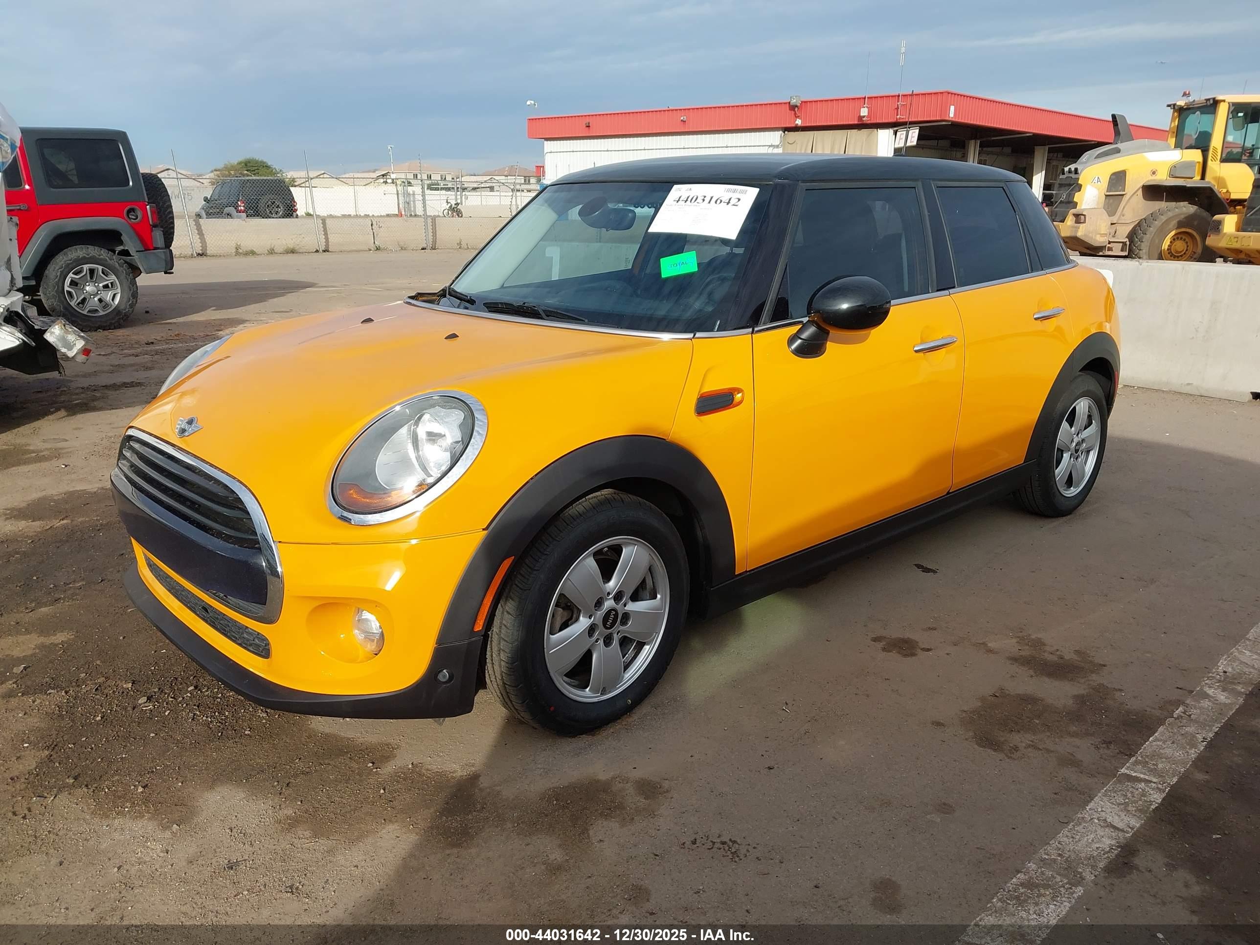MINI HARDTOP image 2