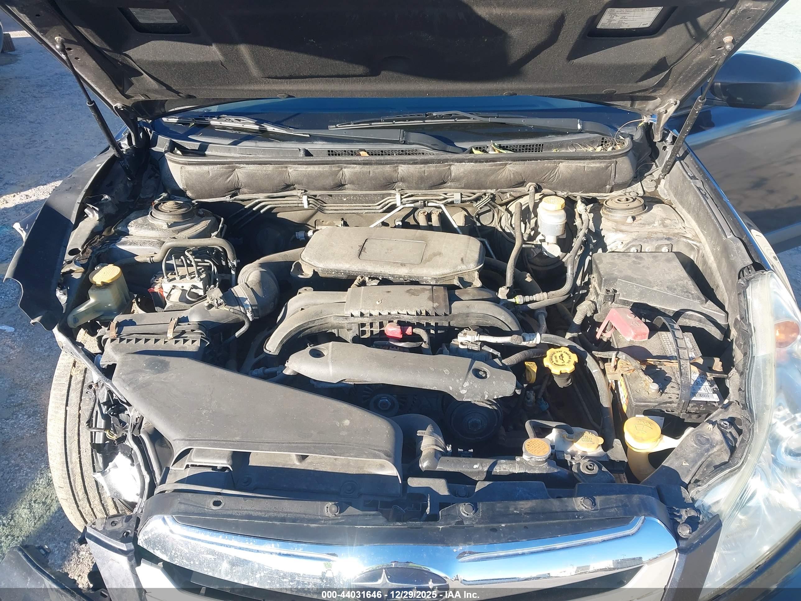 SUBARU OUTBACK image 10
