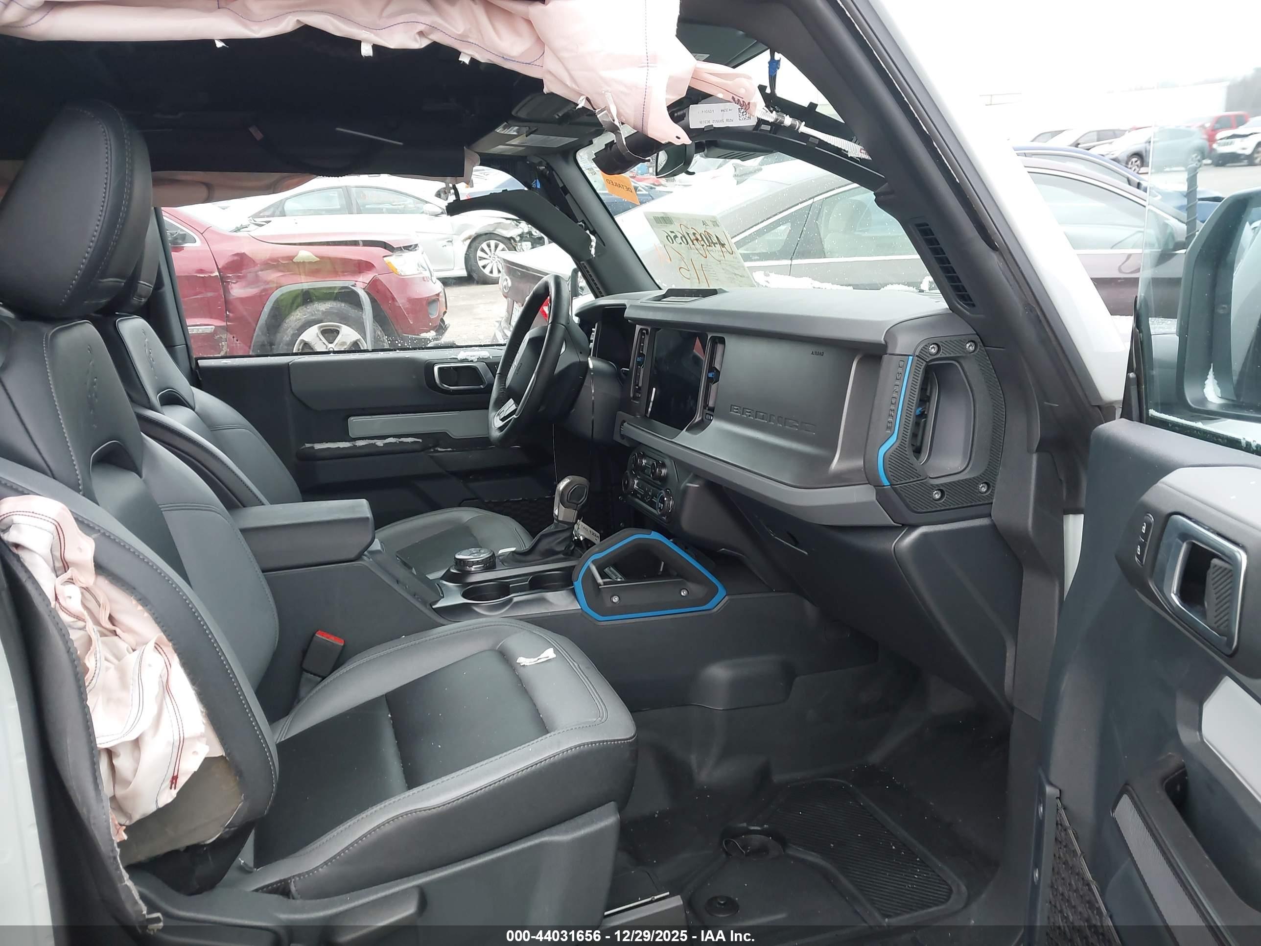 FORD BRONCO image 5