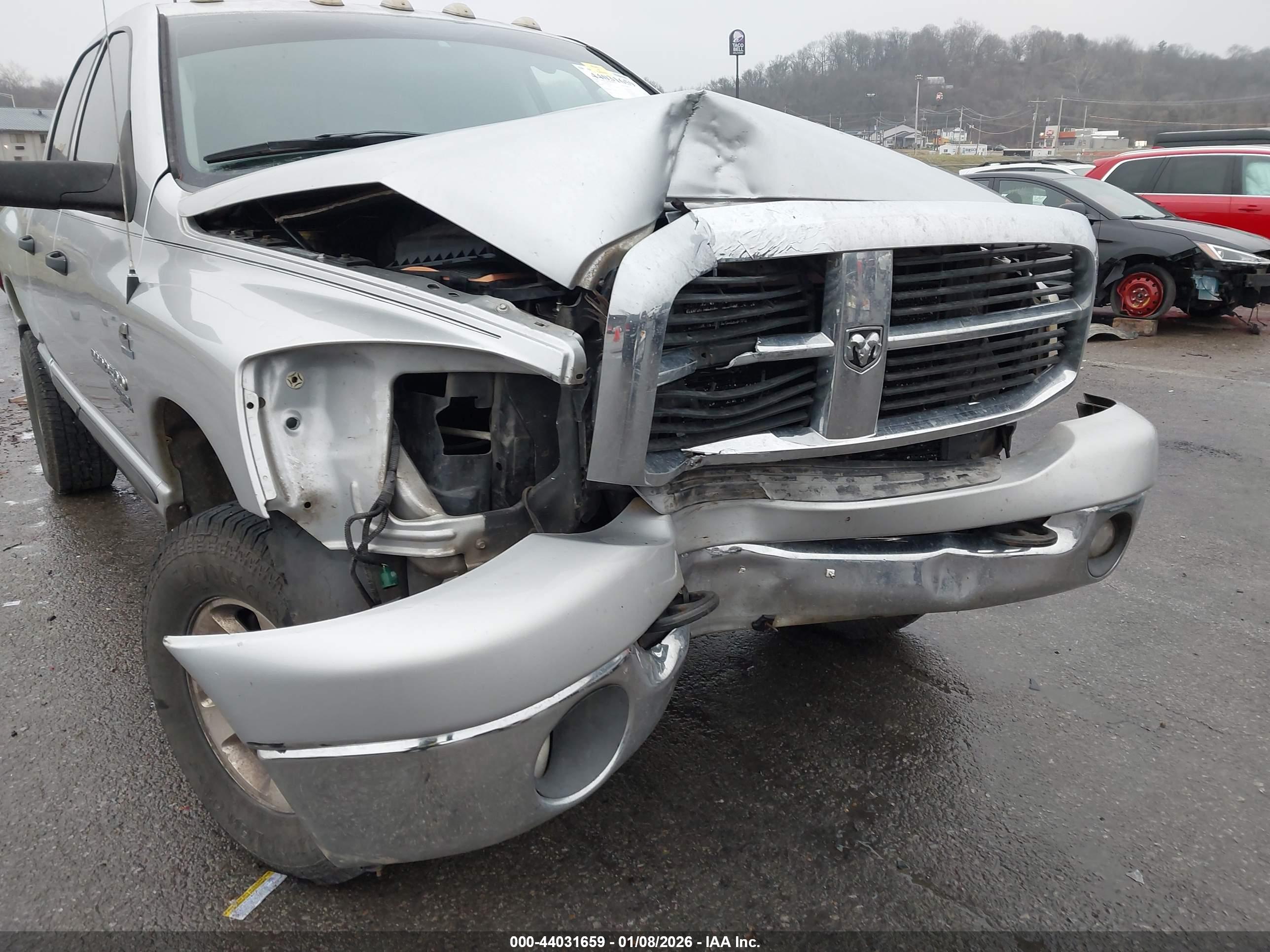 DODGE RAM image 6