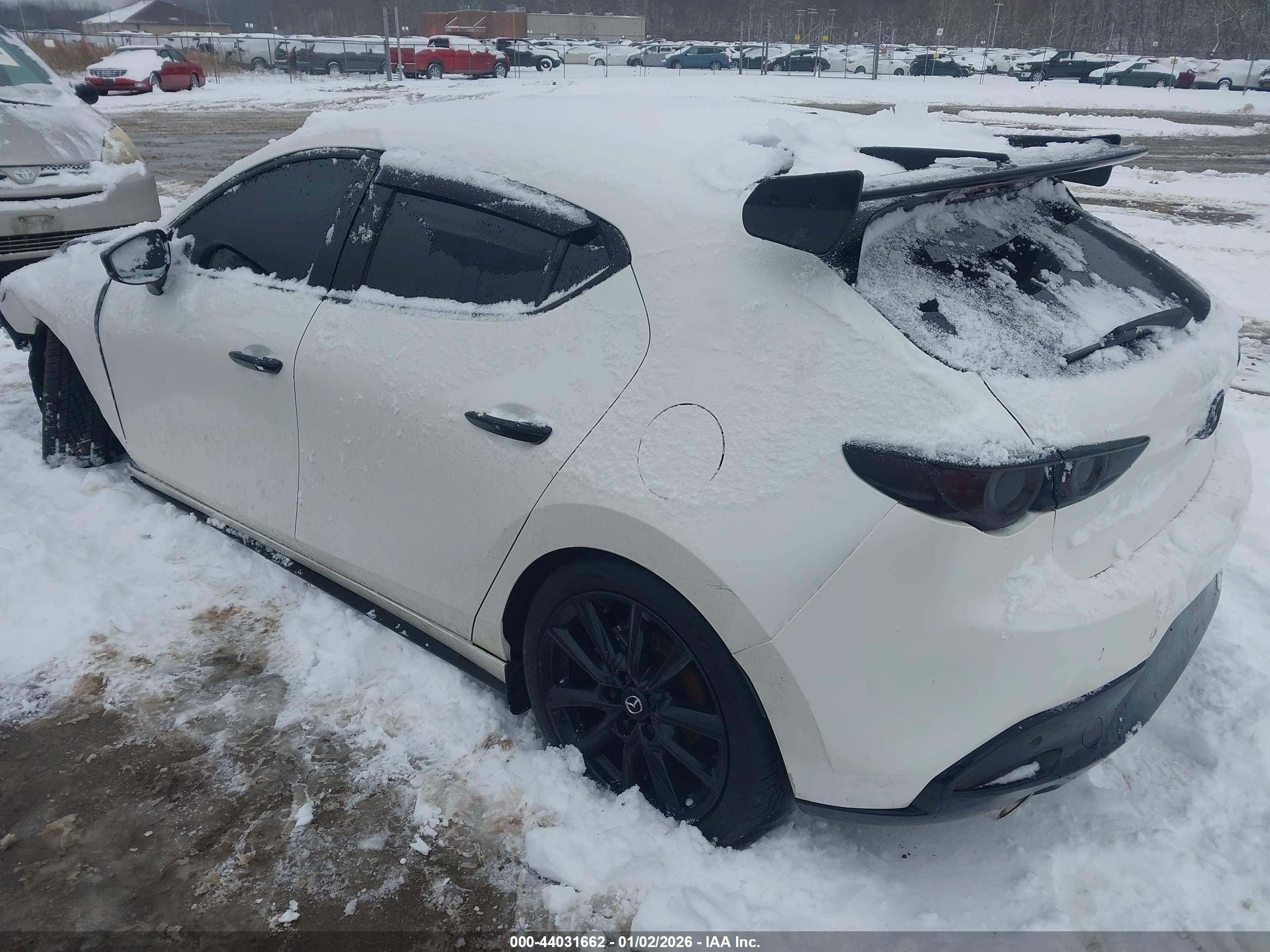 MAZDA MAZDA3 image 3