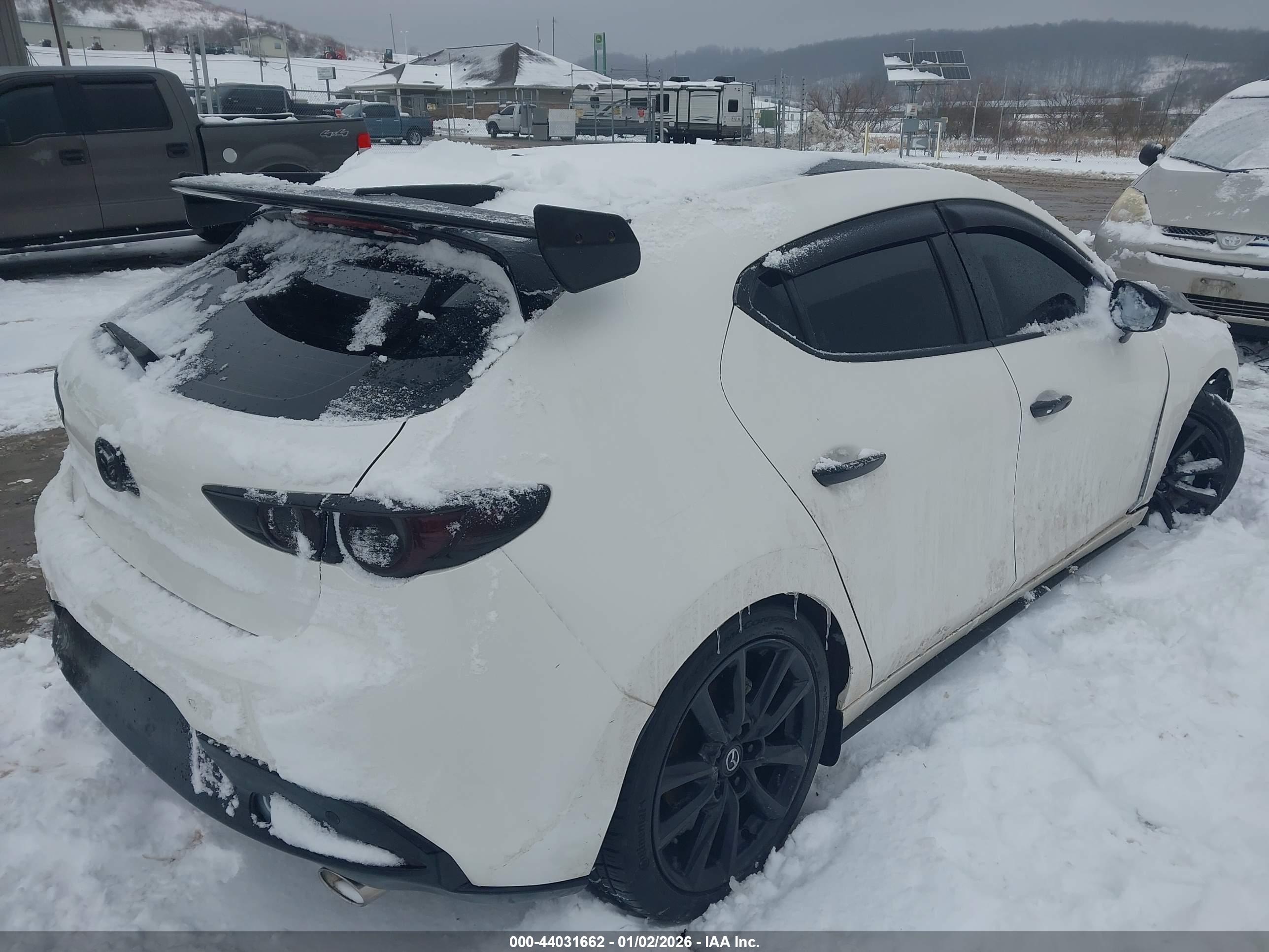 MAZDA MAZDA3 image 4