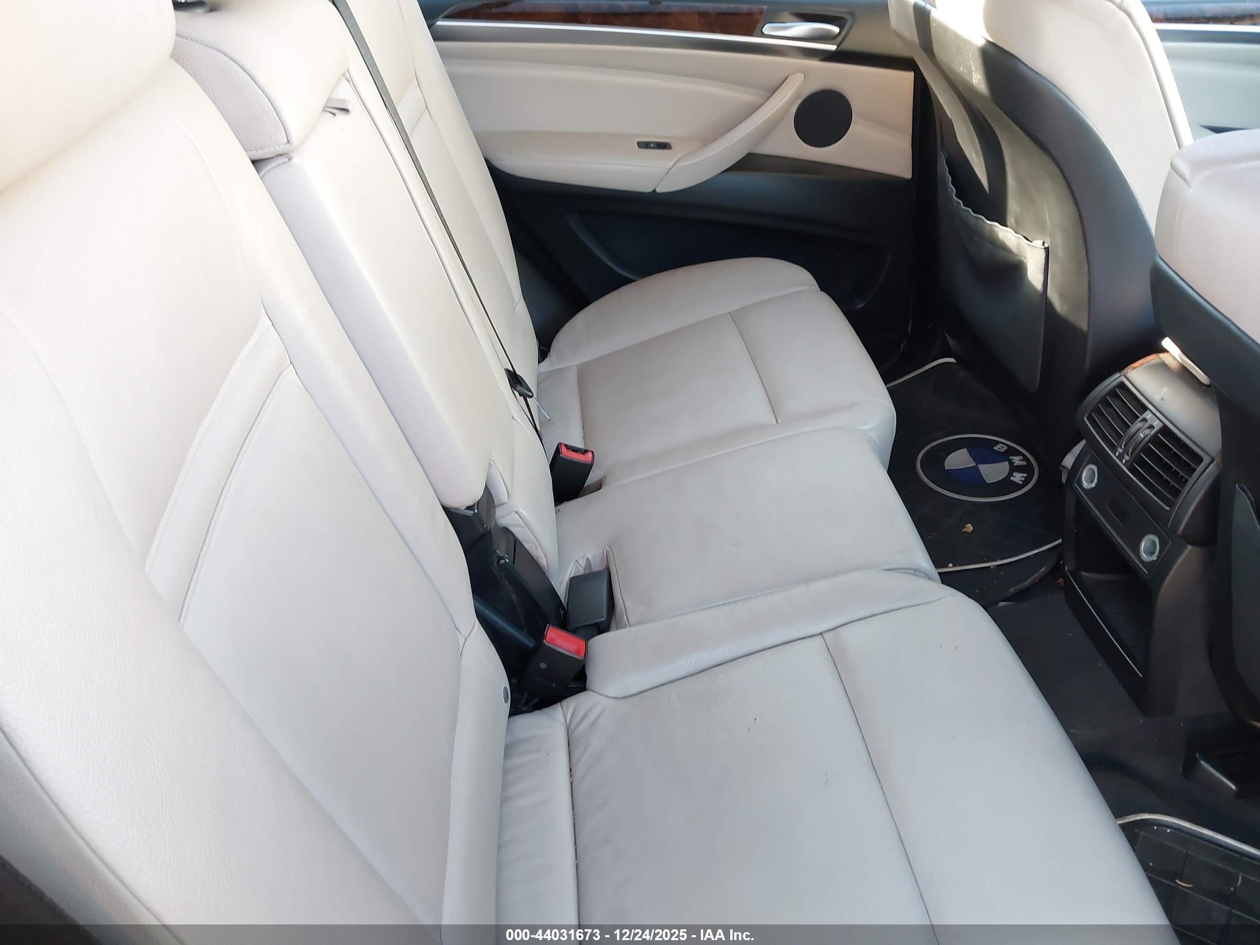 BMW X5 image 8