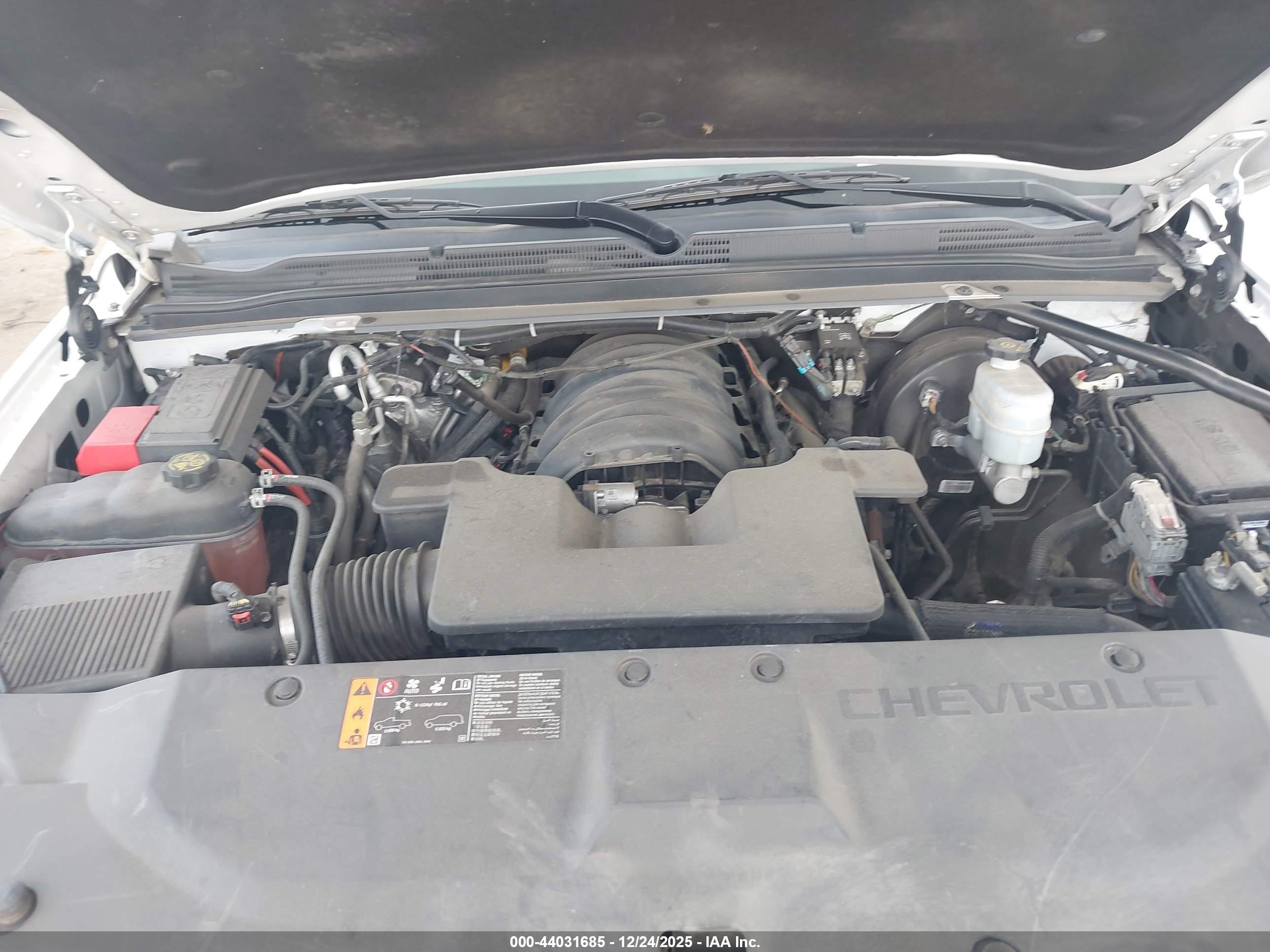 CHEVROLET TAHOE image 10