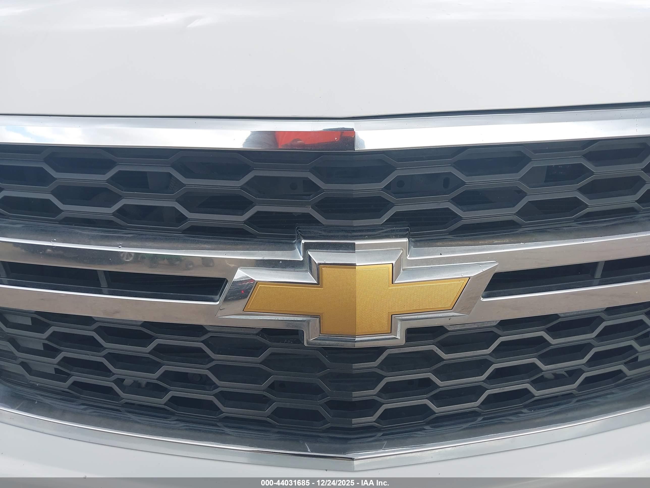 CHEVROLET TAHOE image 6