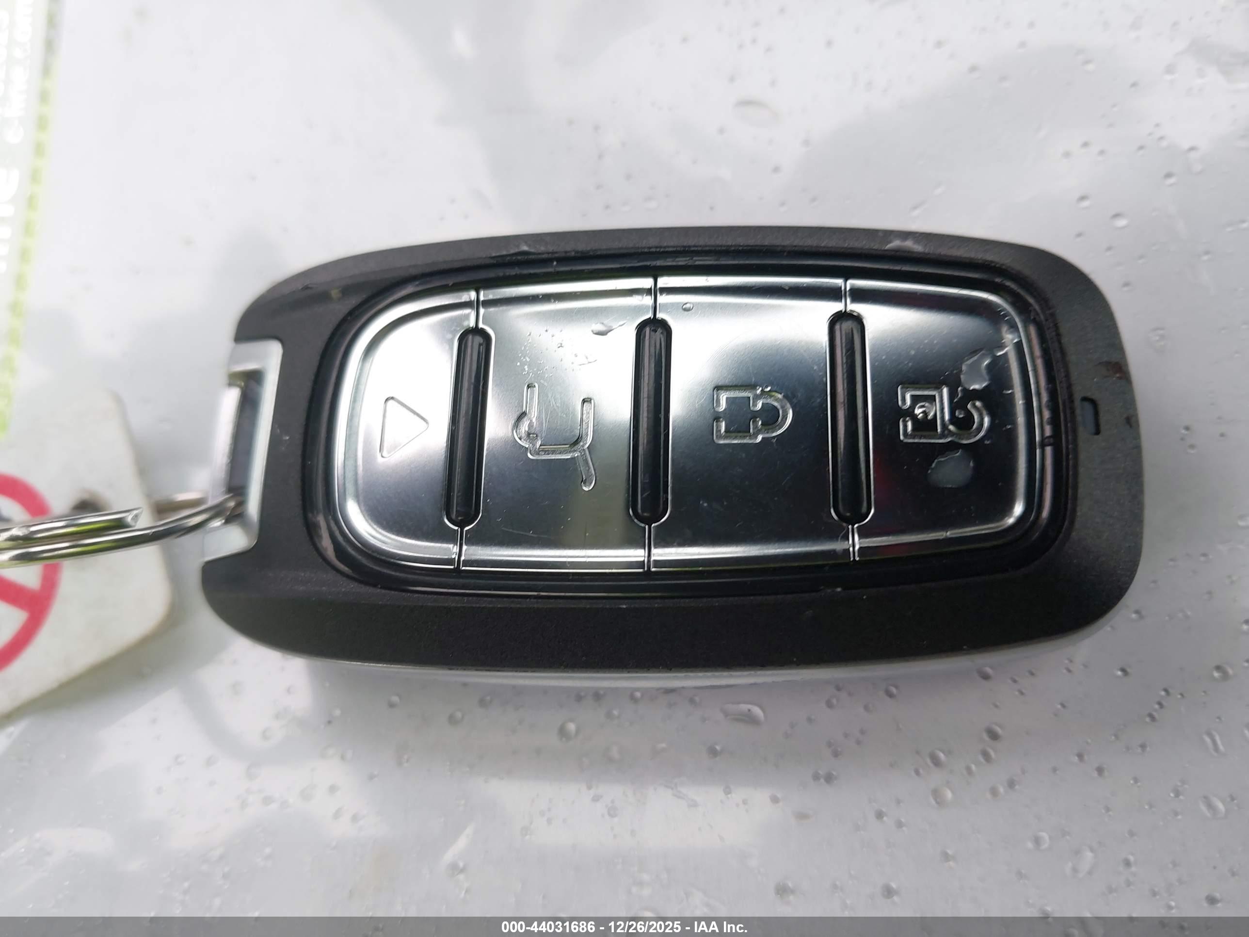 HYUNDAI SONATA image 11