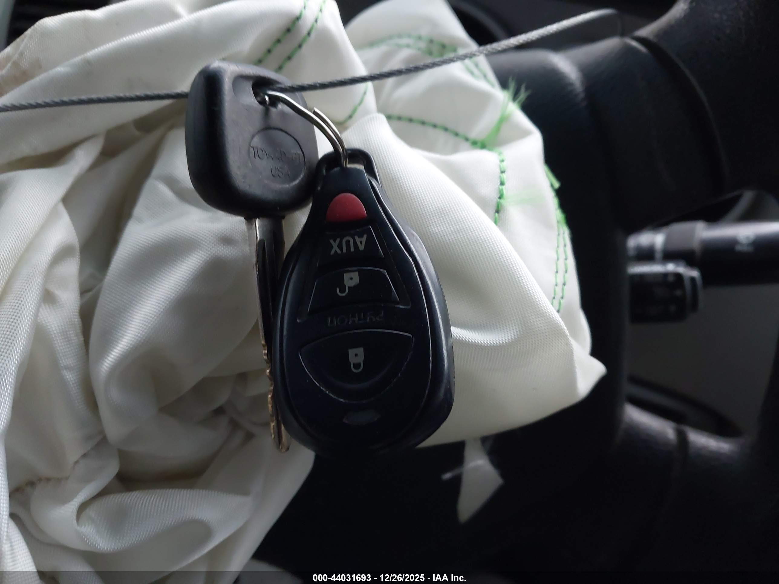TOYOTA TUNDRA image 11
