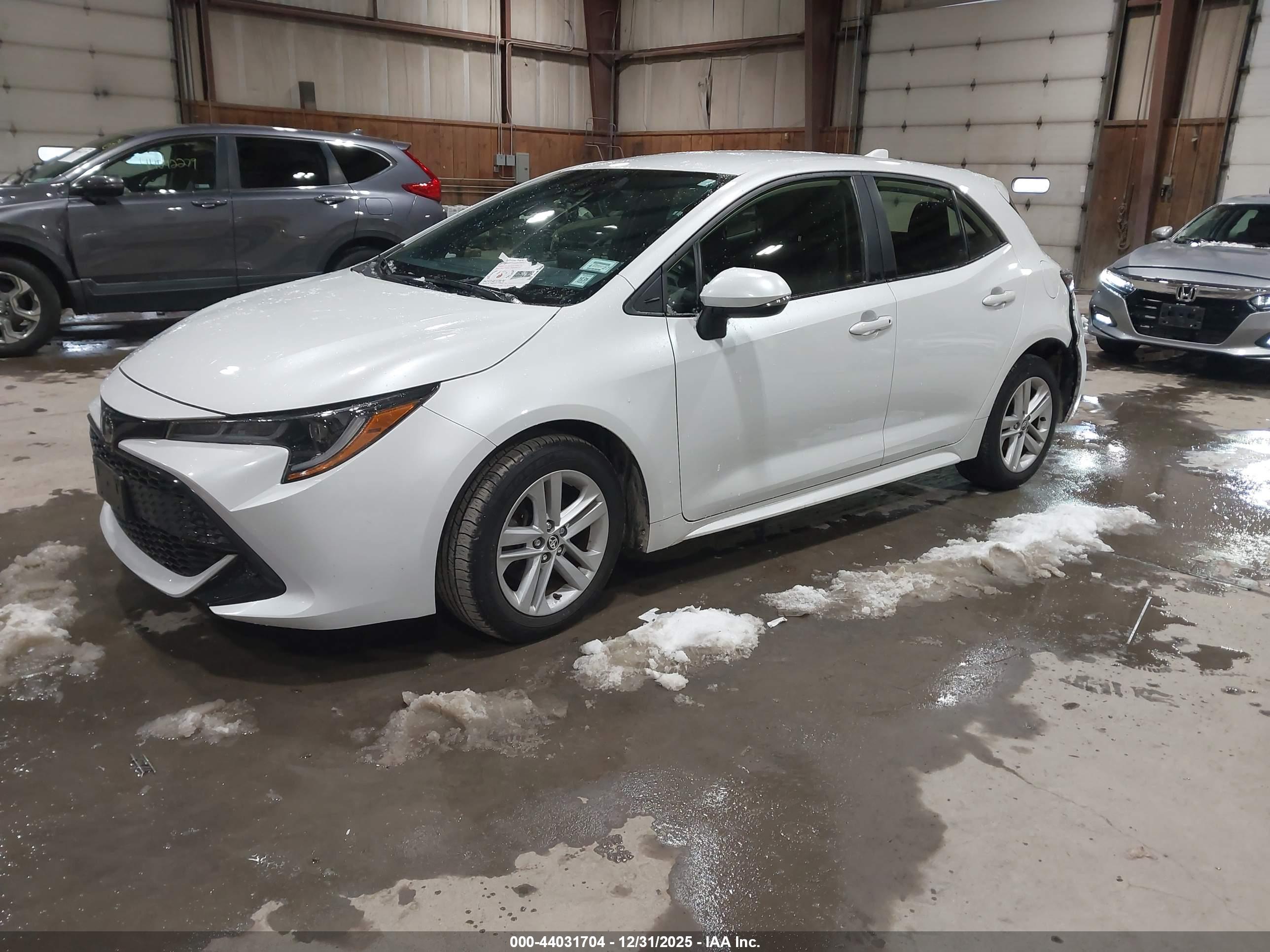 TOYOTA COROLLA image 2