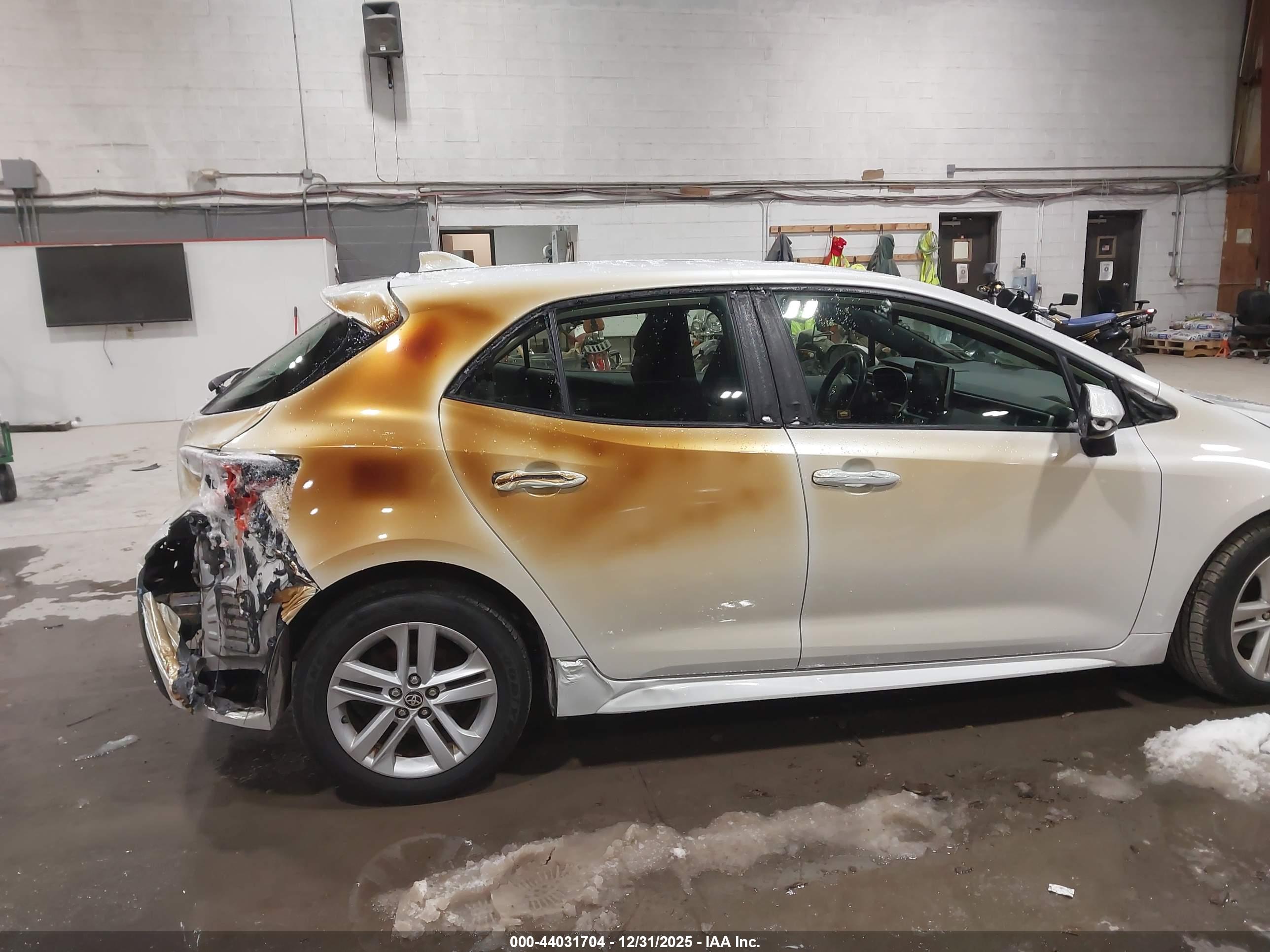 TOYOTA COROLLA image 6