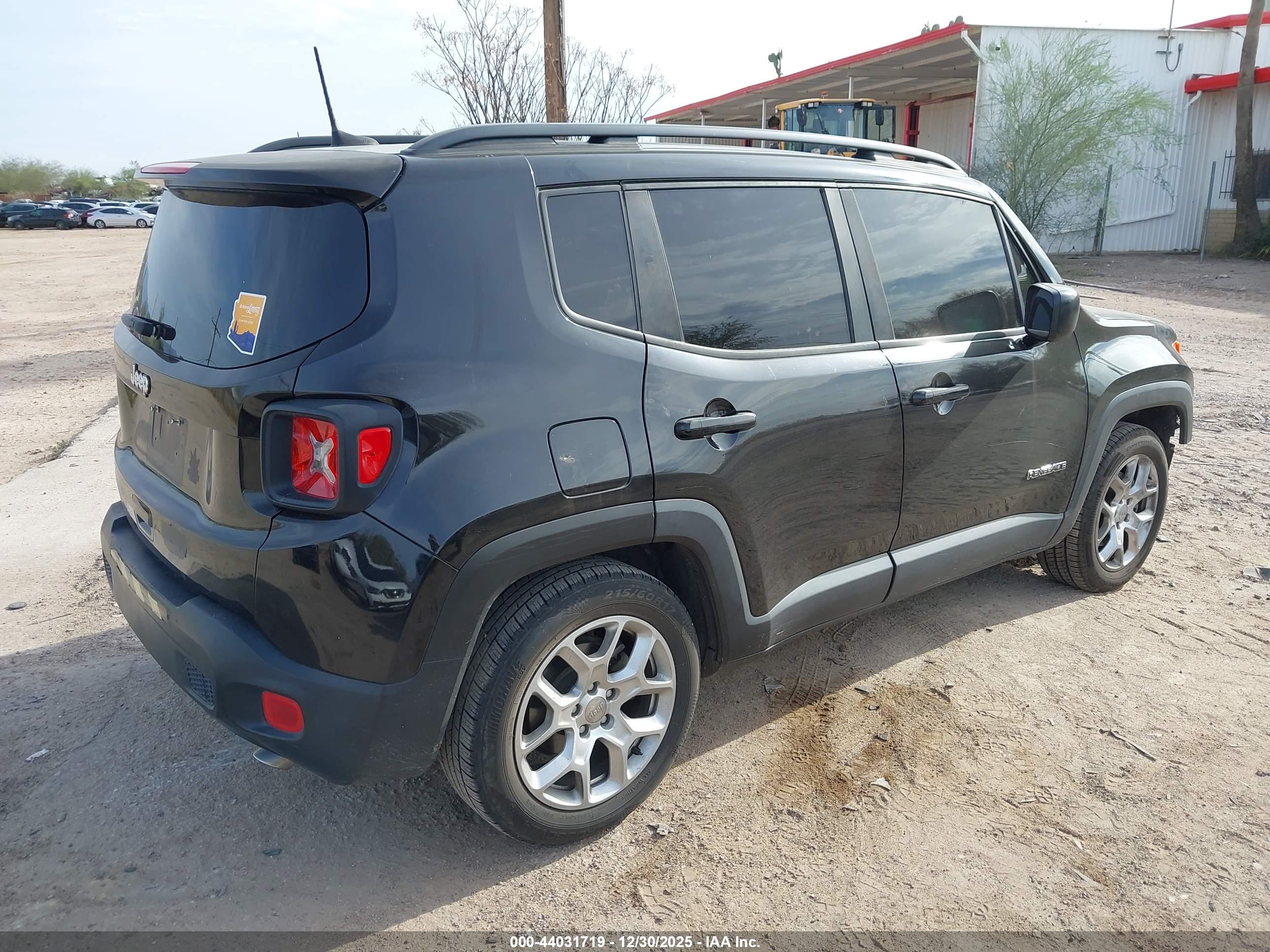 JEEP RENEGADE image 4