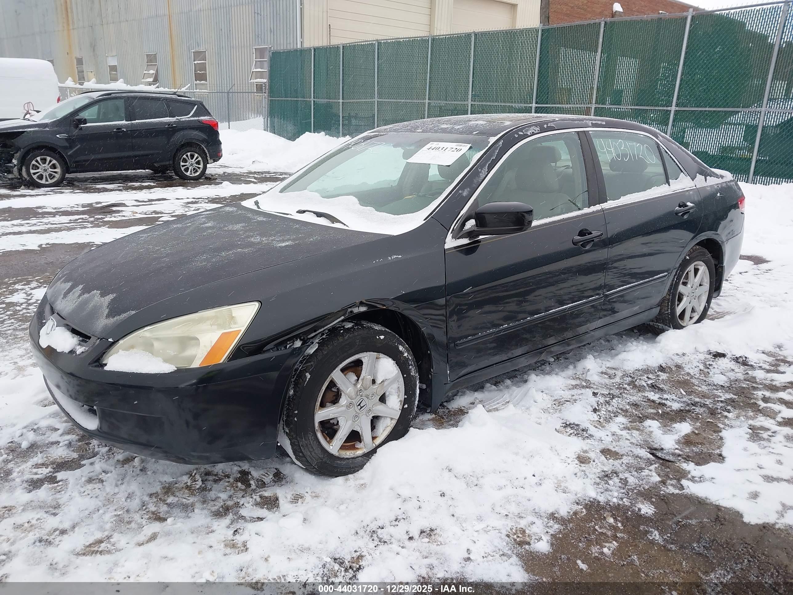HONDA ACCORD image 2