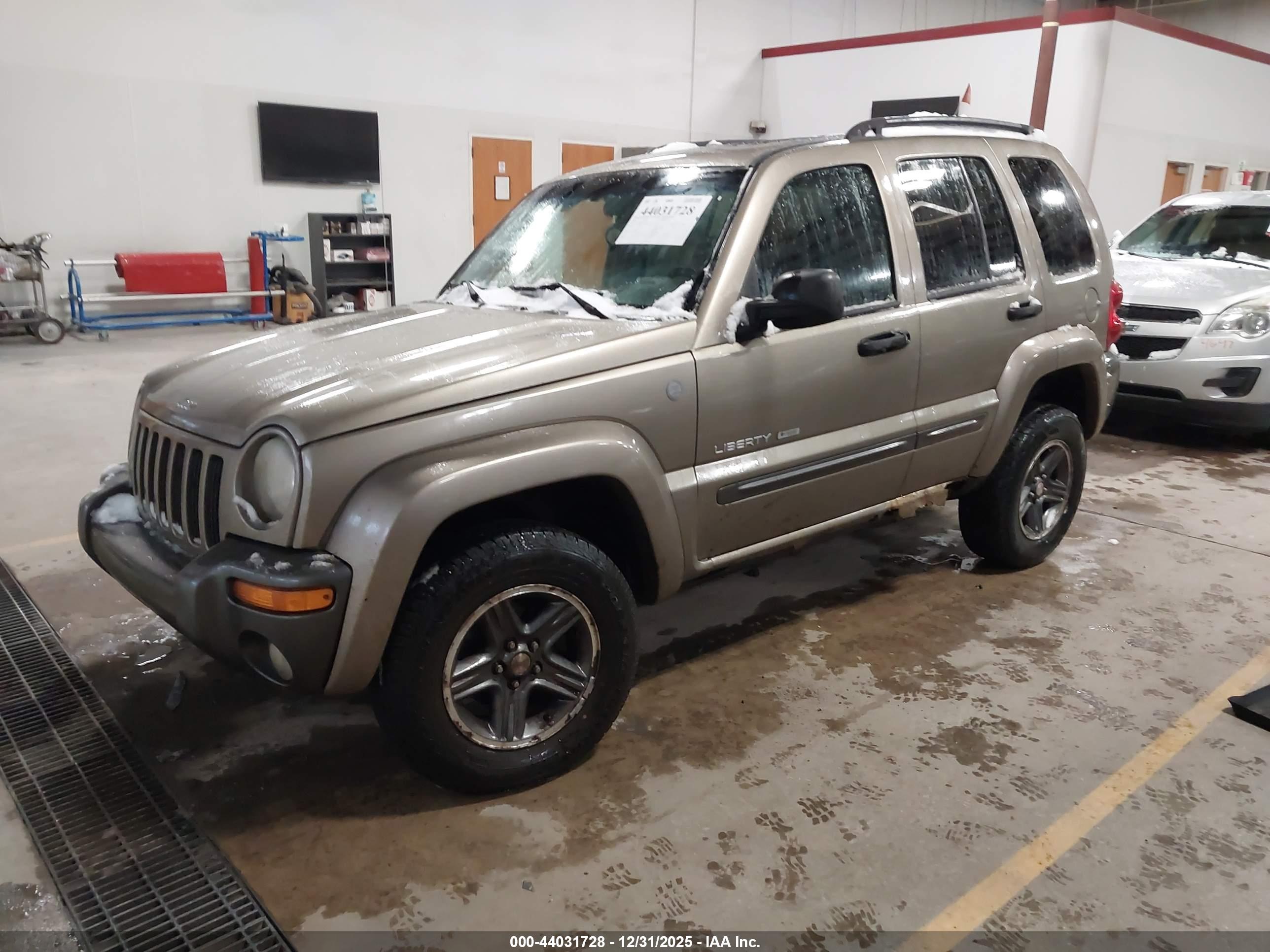 JEEP LIBERTY image 2
