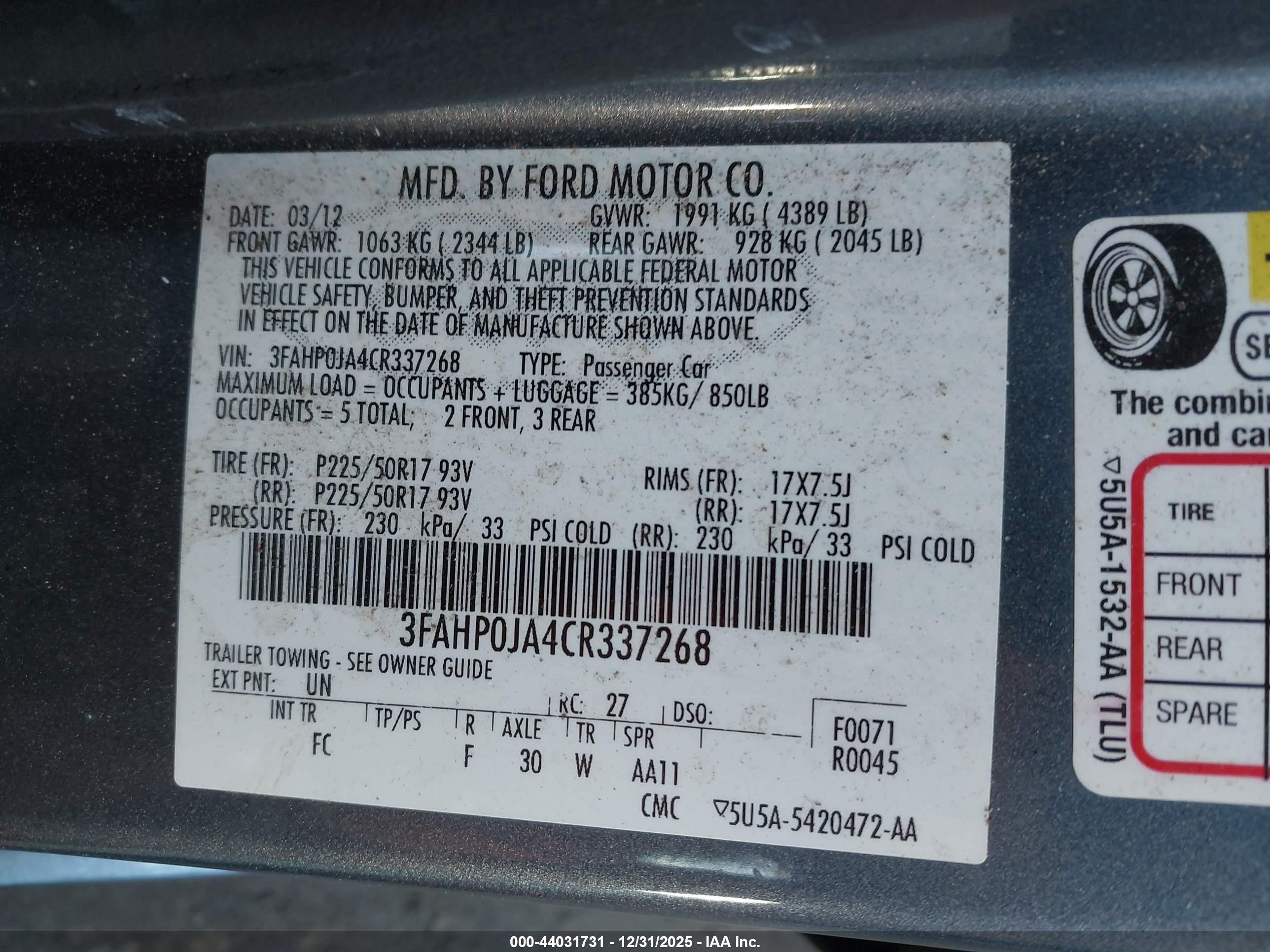 FORD FUSION image 9