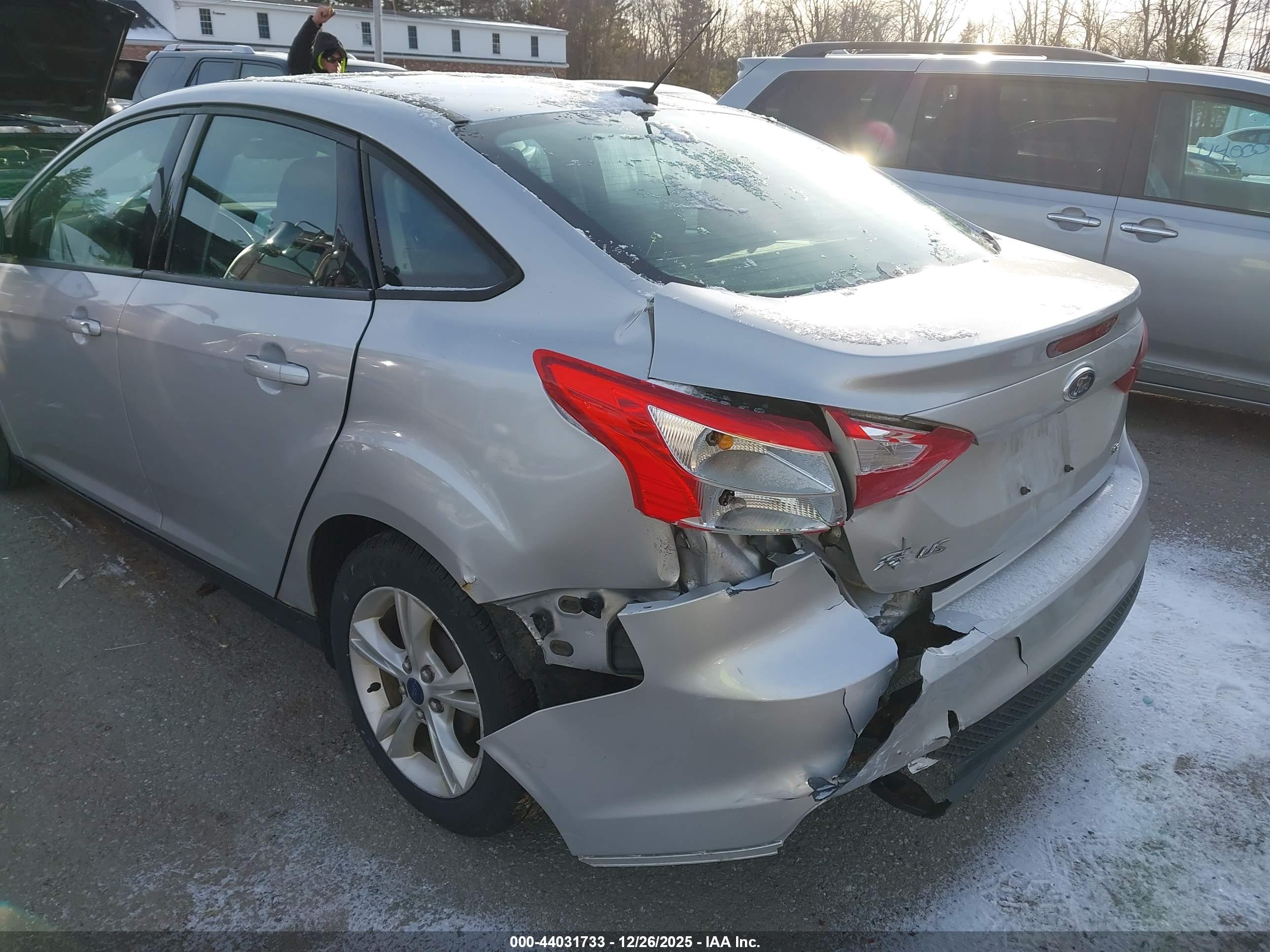 FORD FOCUS image 6