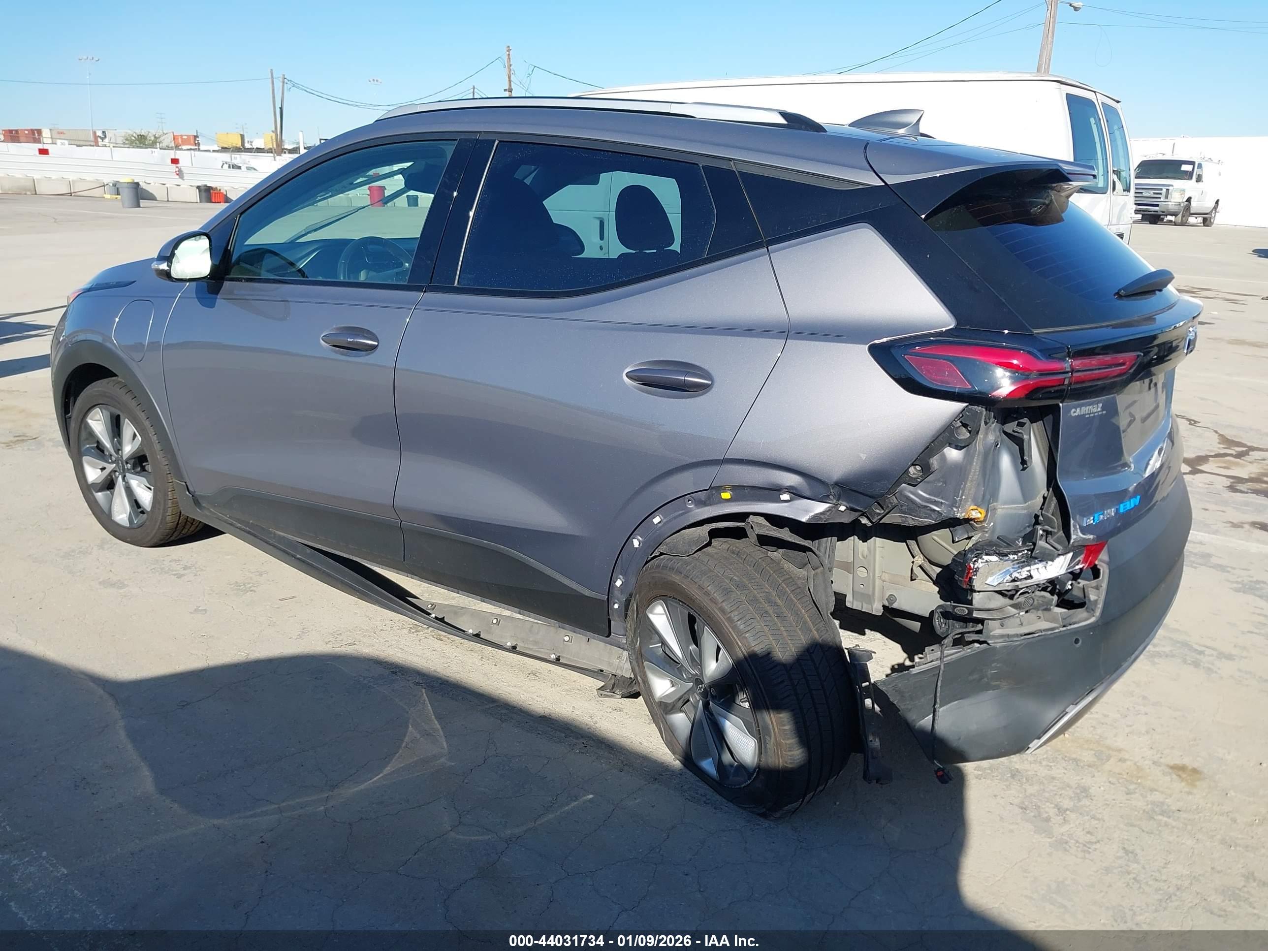 CHEVROLET BOLT image 3