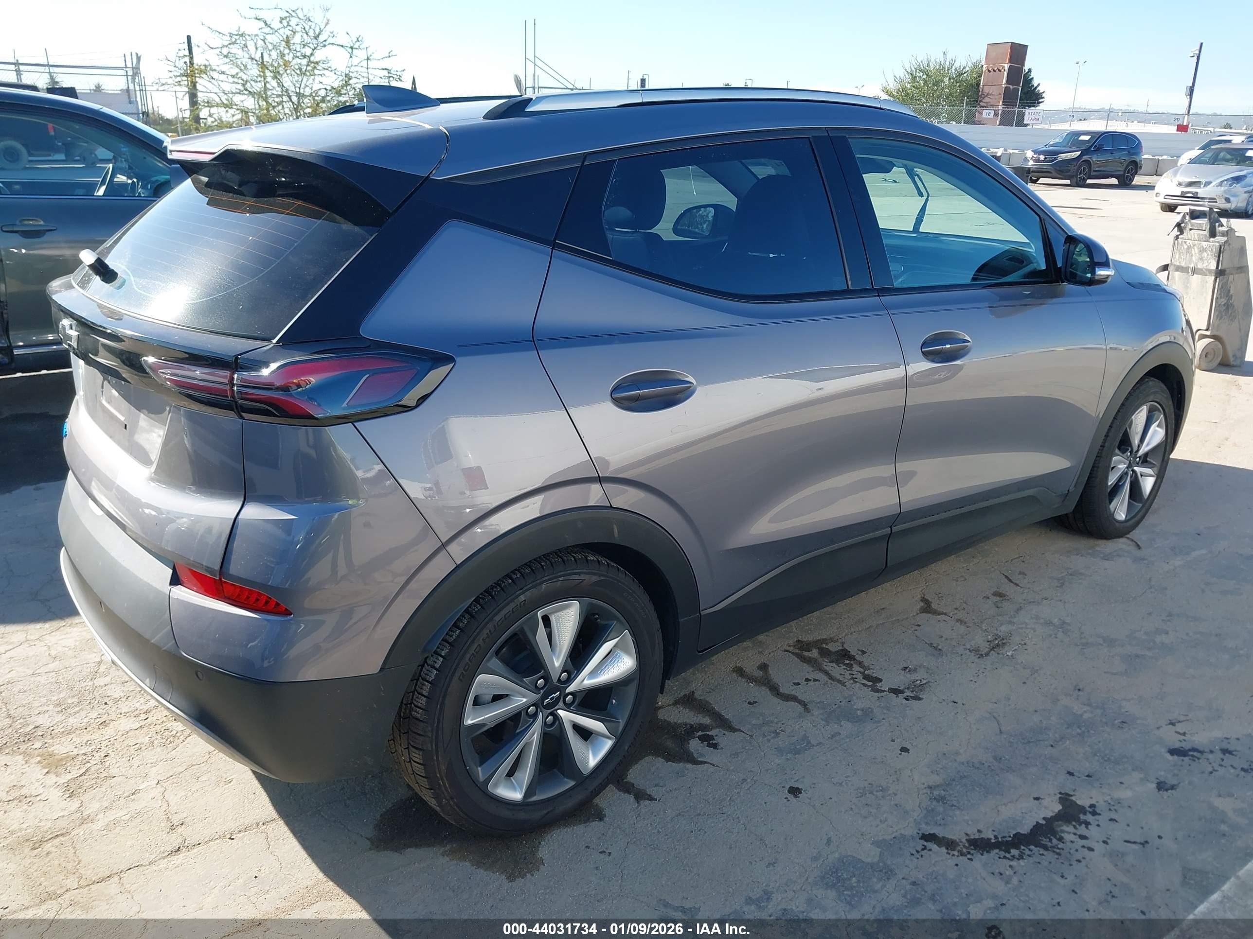 CHEVROLET BOLT image 4