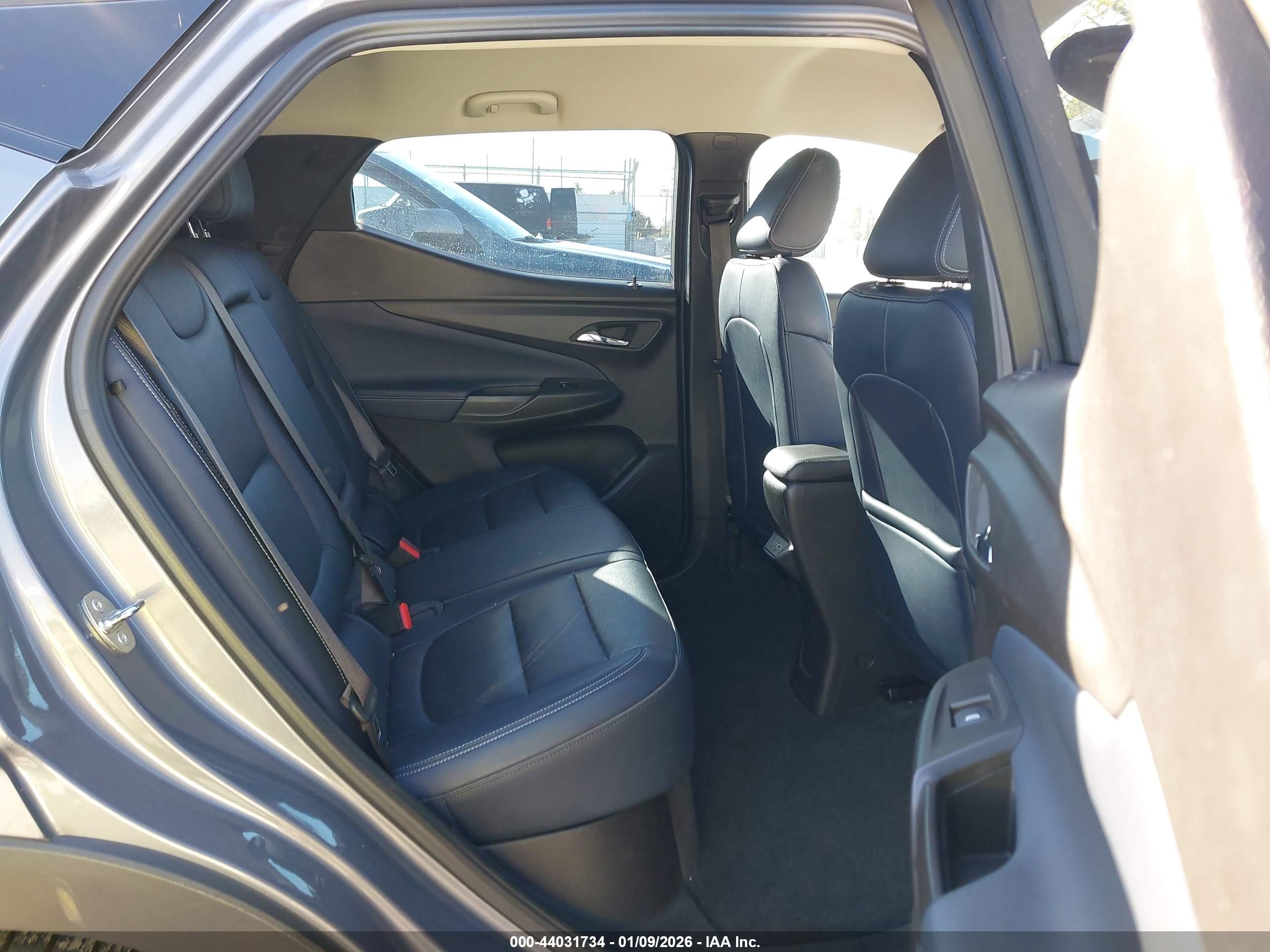 CHEVROLET BOLT image 8