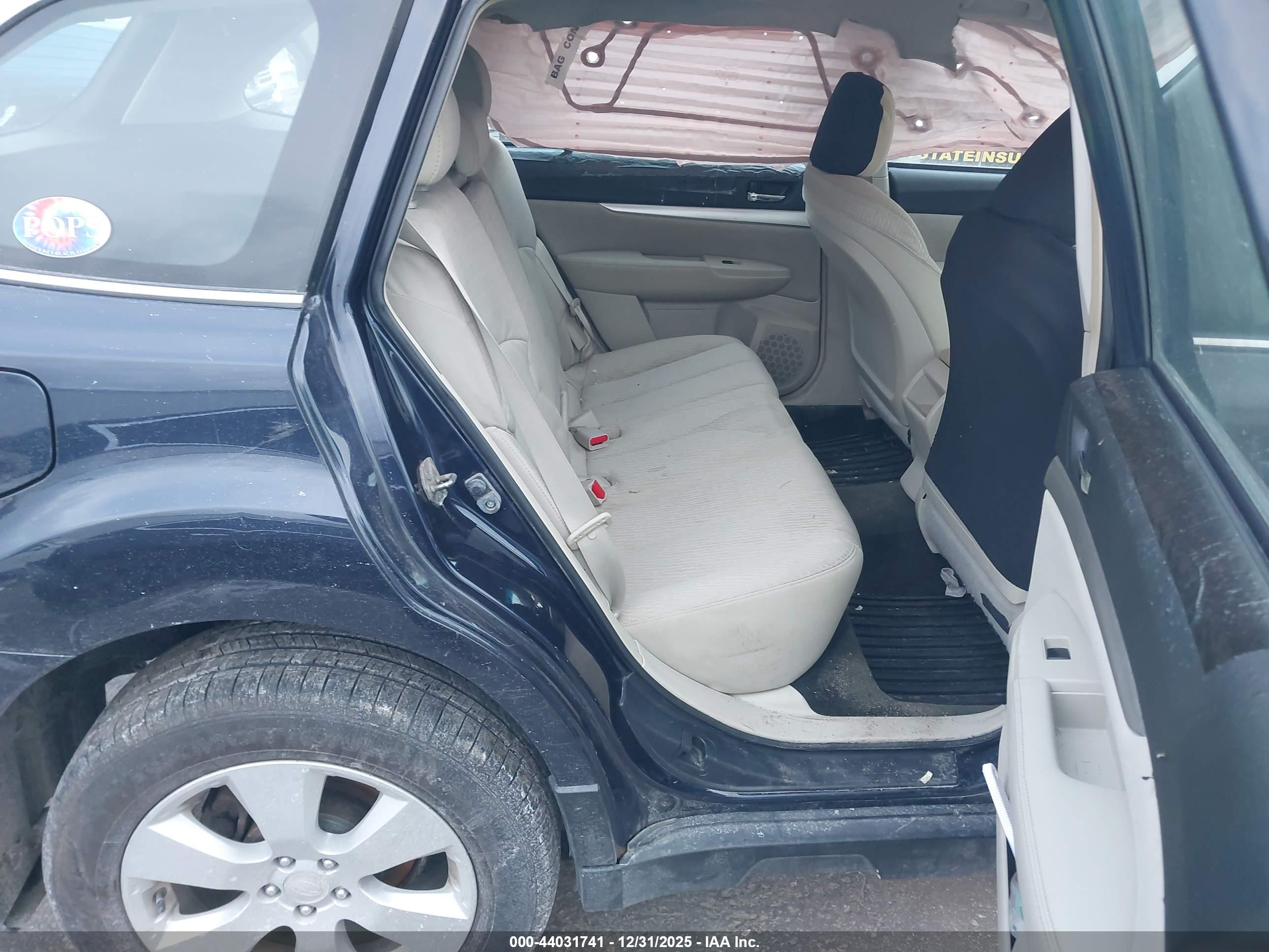 SUBARU OUTBACK image 8