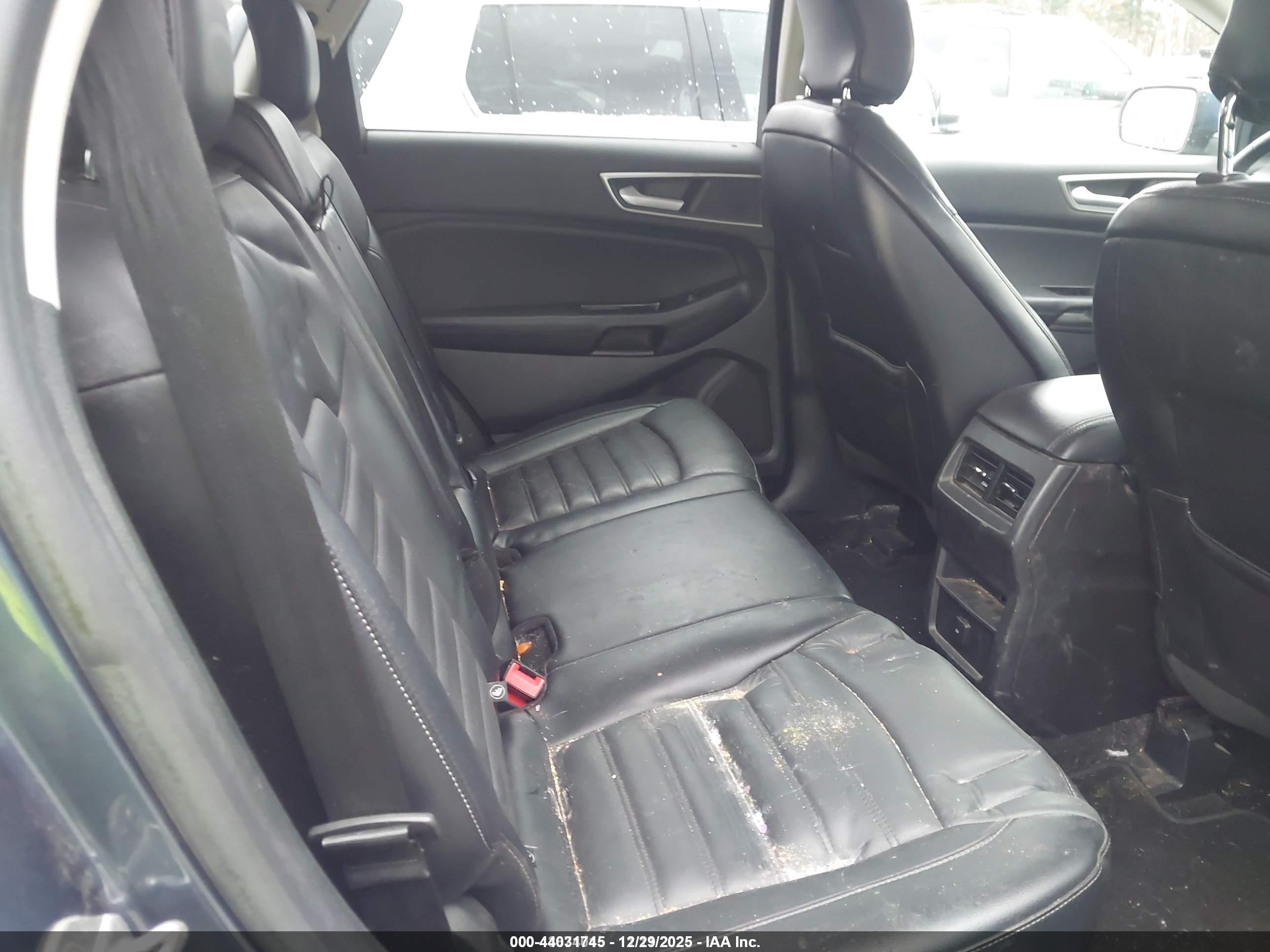 FORD EDGE image 8