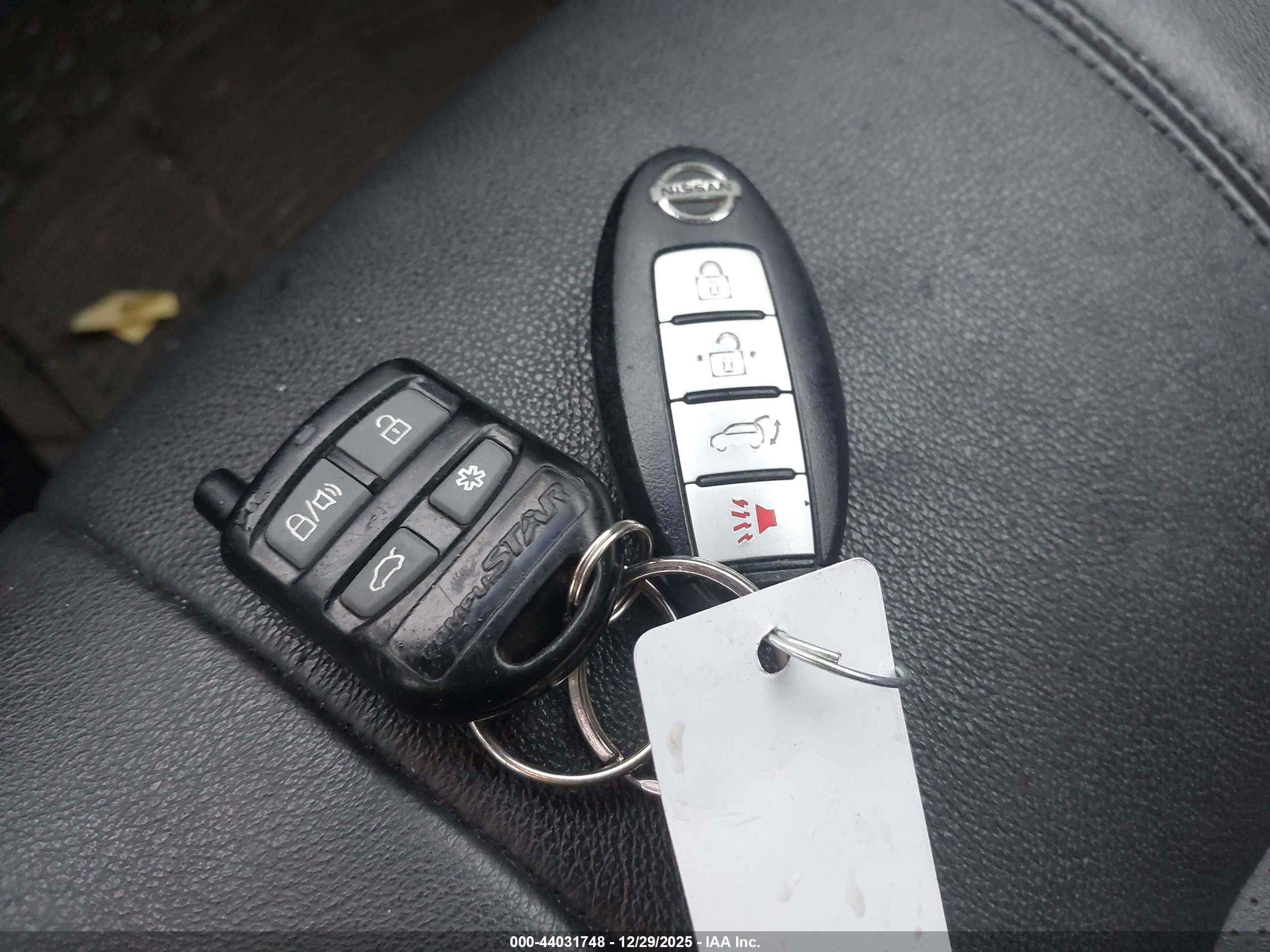 NISSAN MURANO image 11