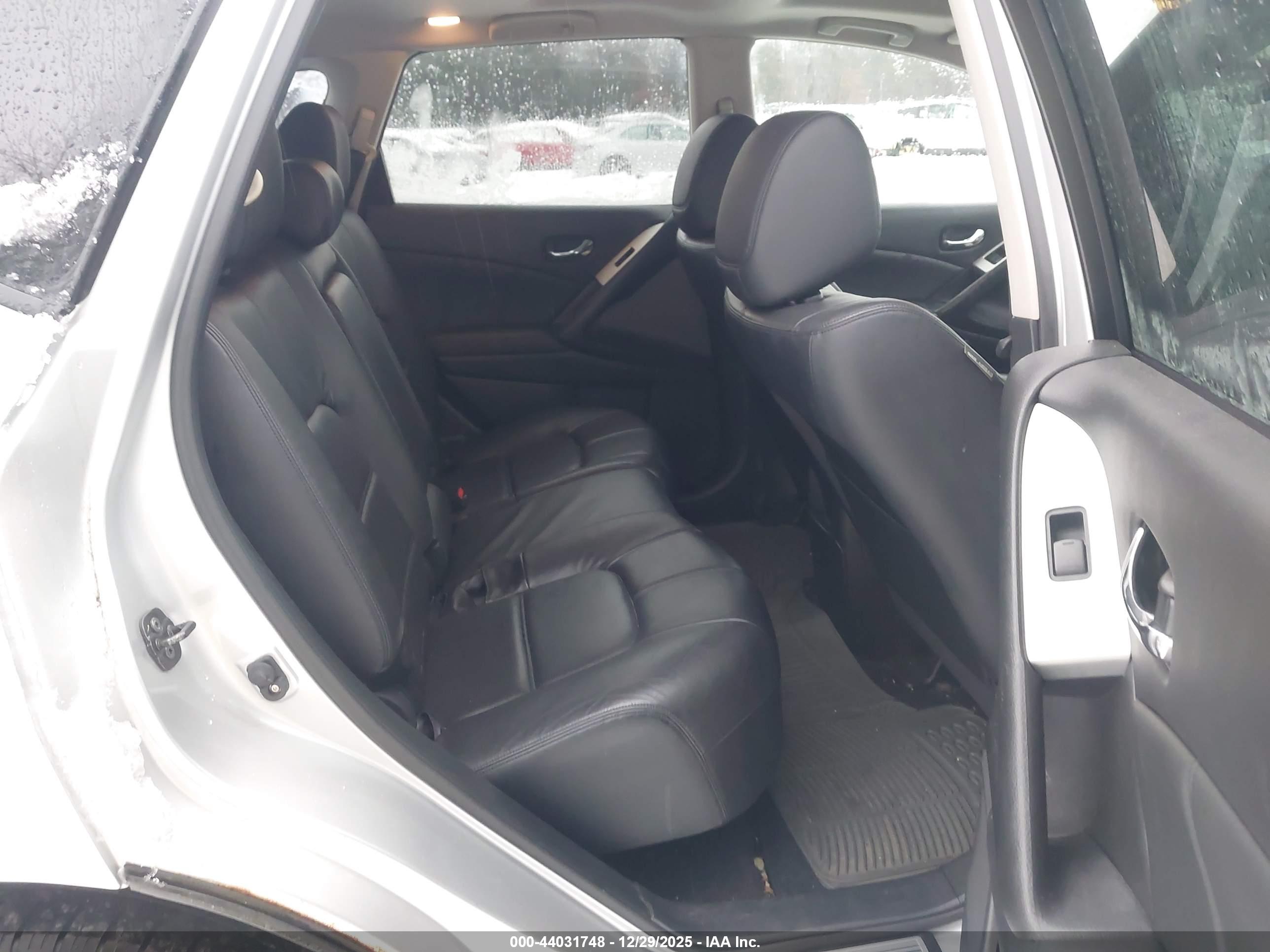 NISSAN MURANO image 8
