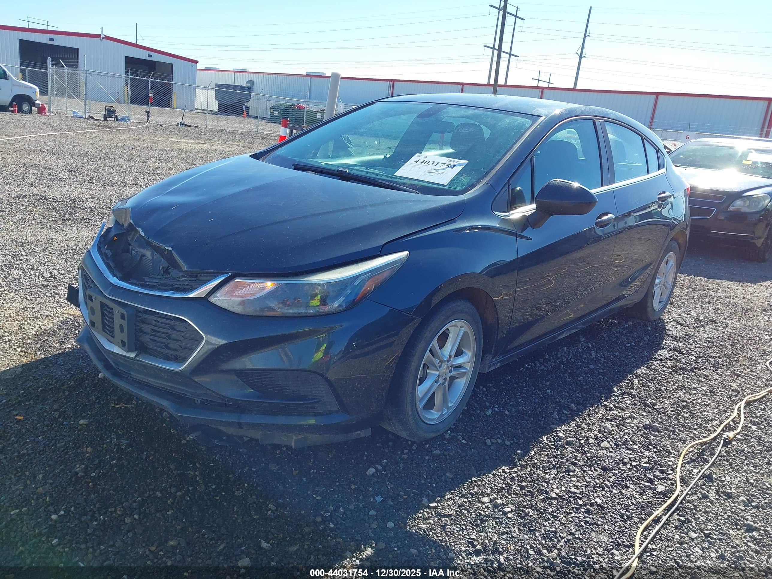 CHEVROLET CRUZE image 2