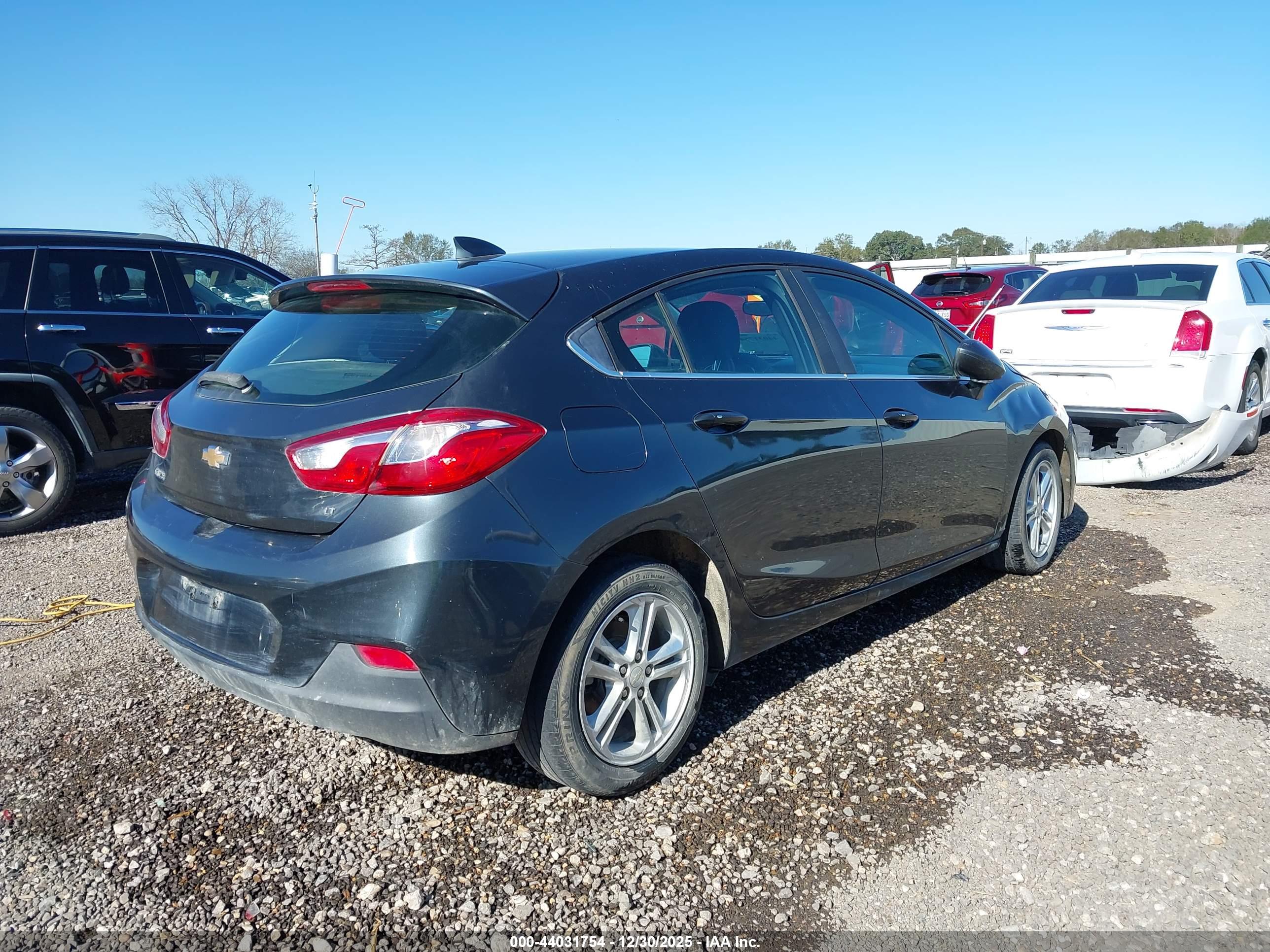 CHEVROLET CRUZE image 4
