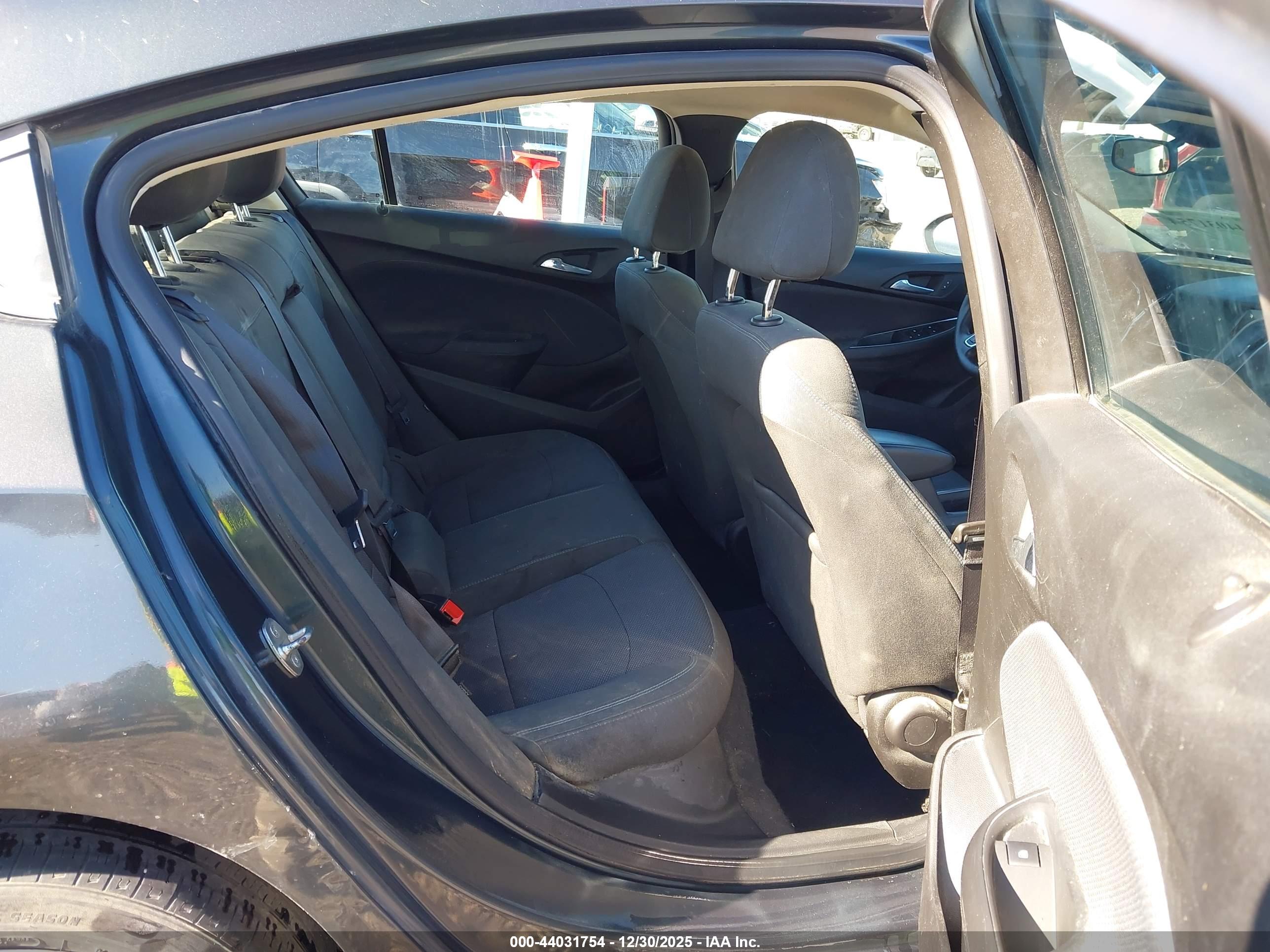 CHEVROLET CRUZE image 8