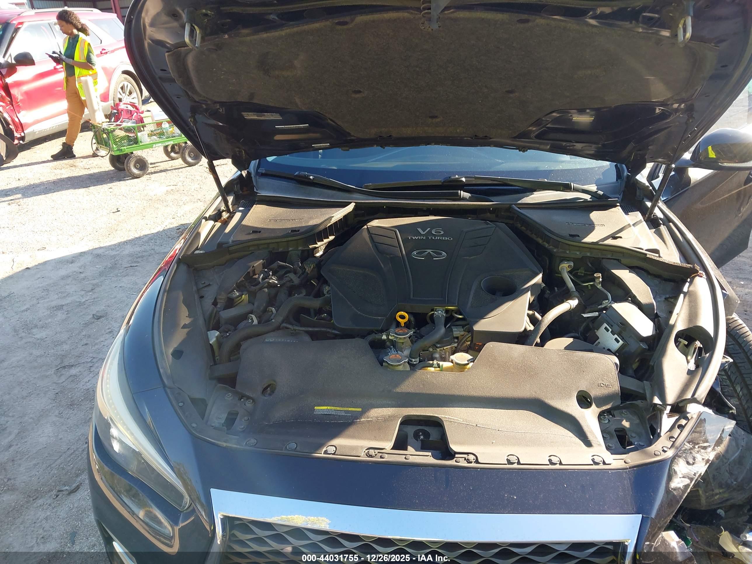 INFINITI Q50 image 10