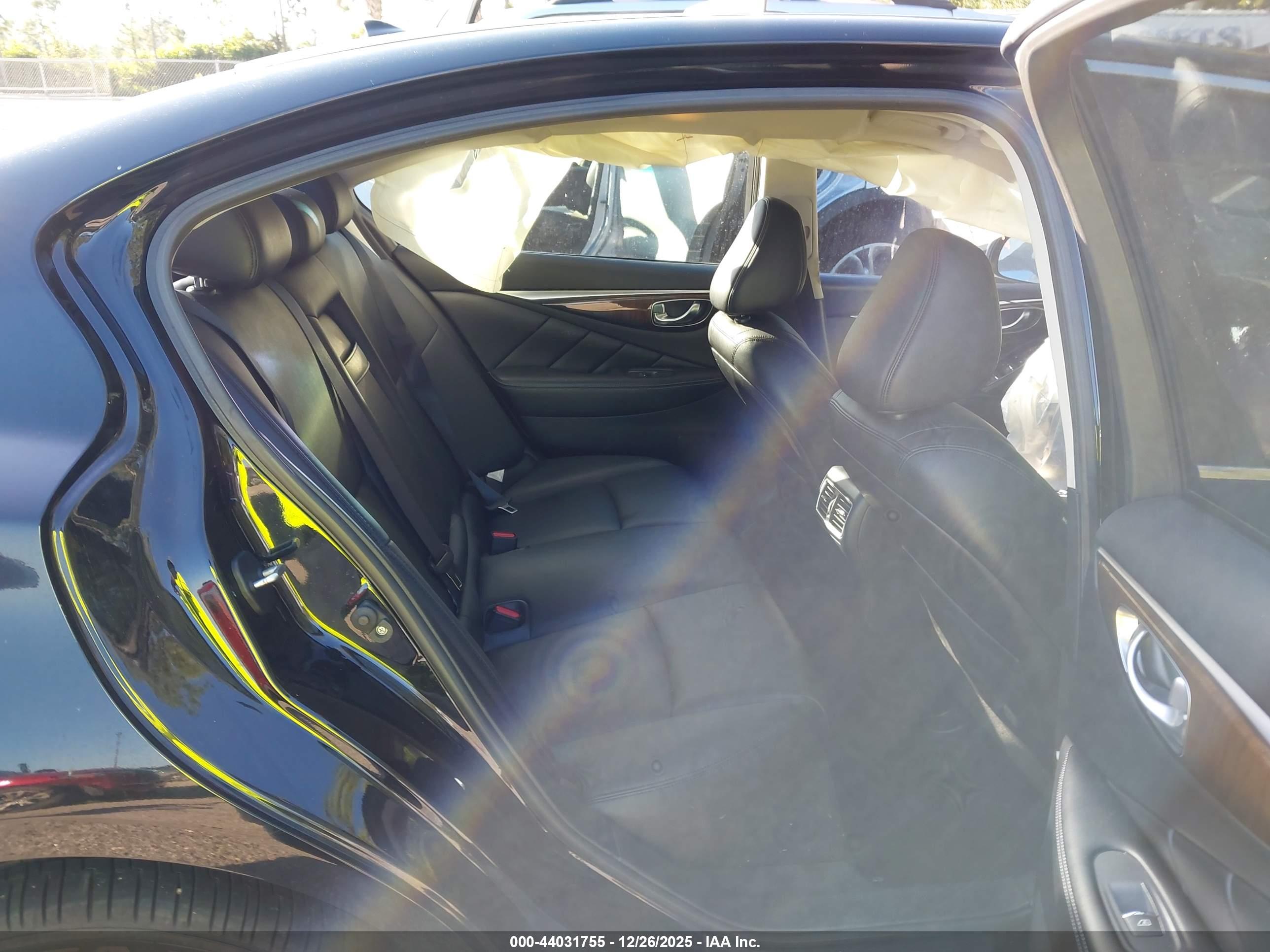 INFINITI Q50 image 8
