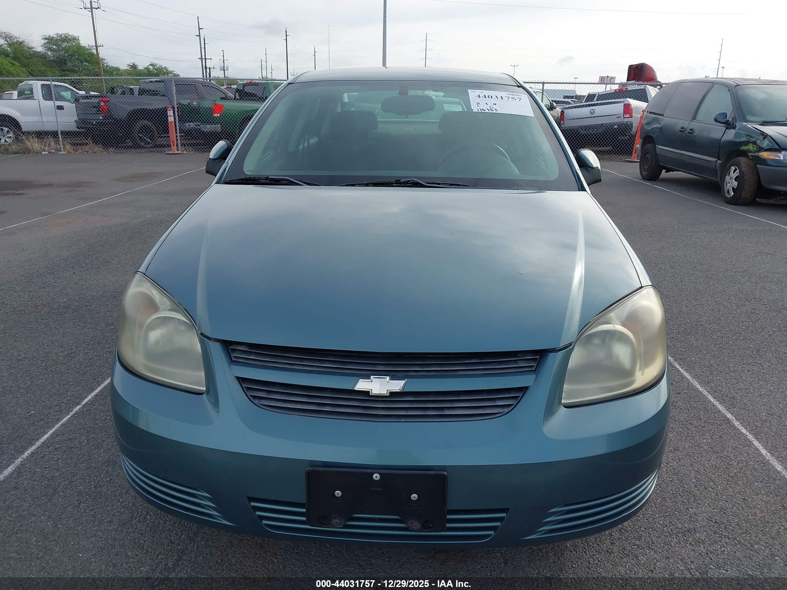 CHEVROLET COBALT image 6