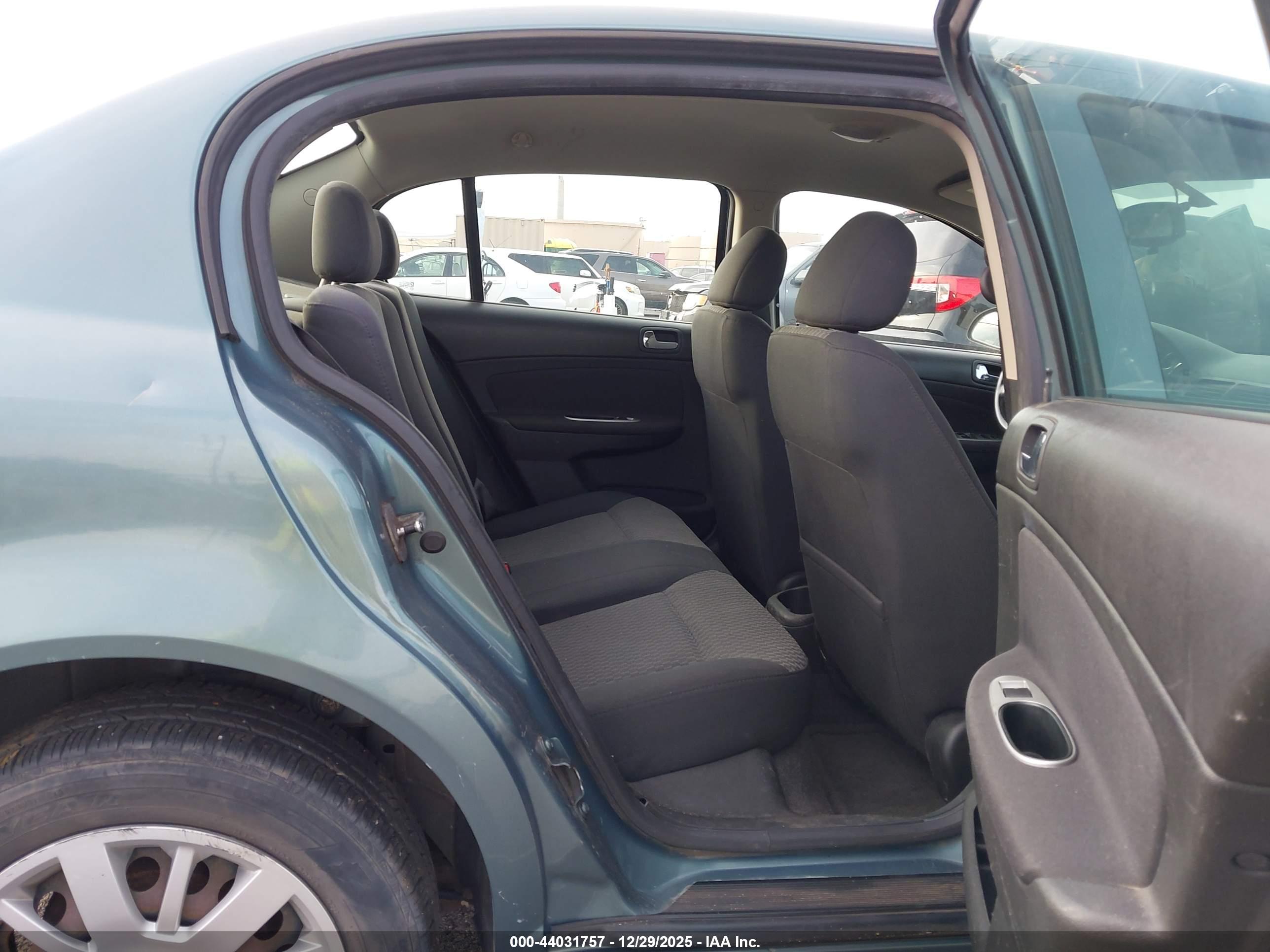 CHEVROLET COBALT image 8