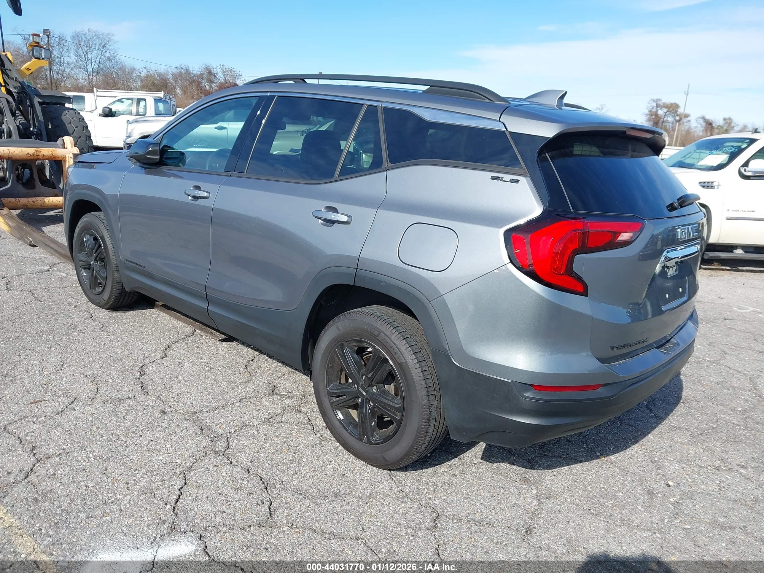 GMC TERRAIN image 3