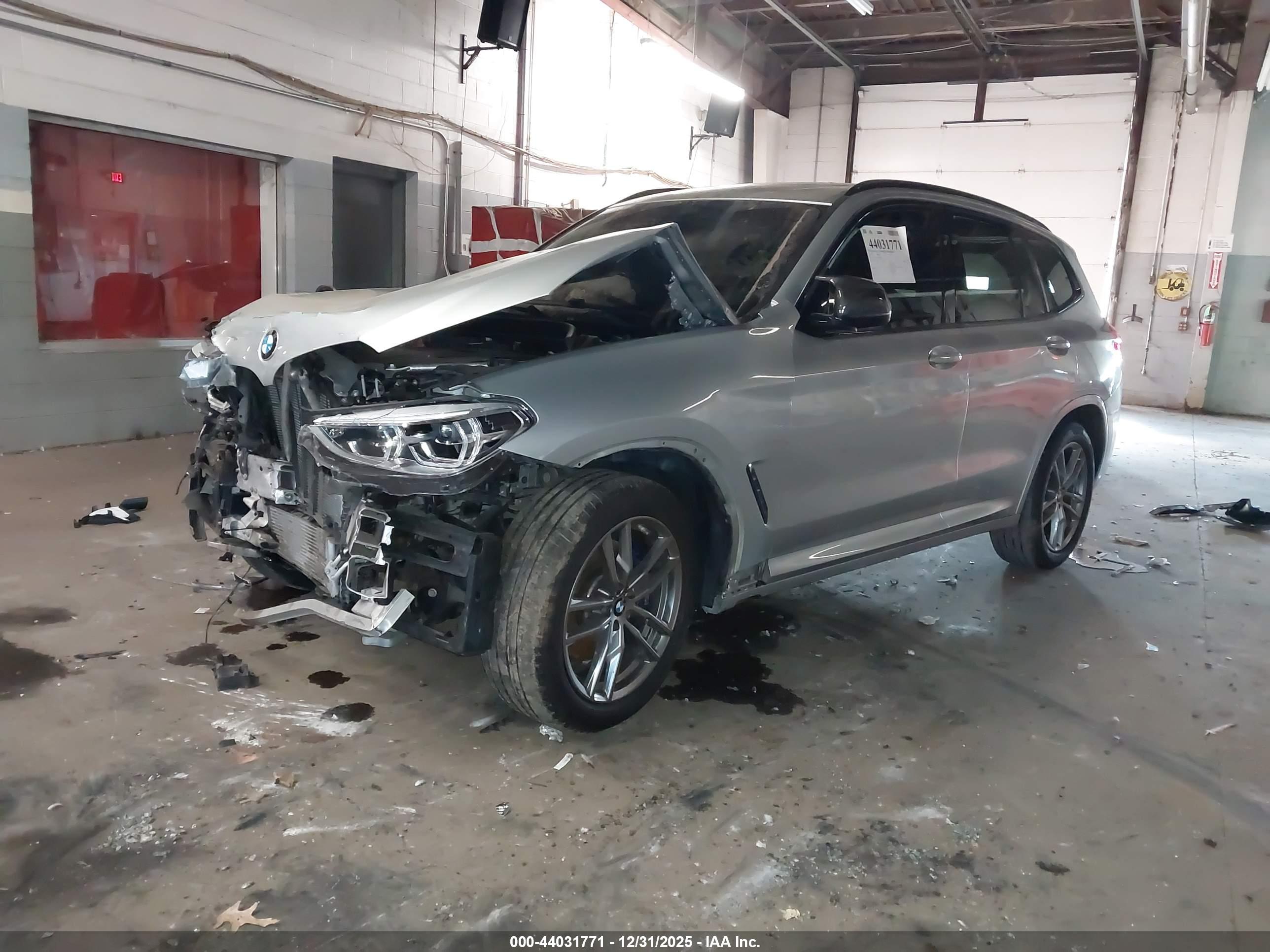 BMW X3 image 2