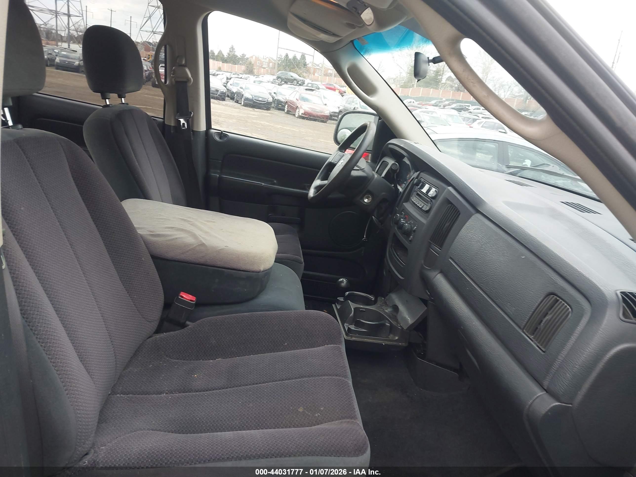 DODGE RAM image 5