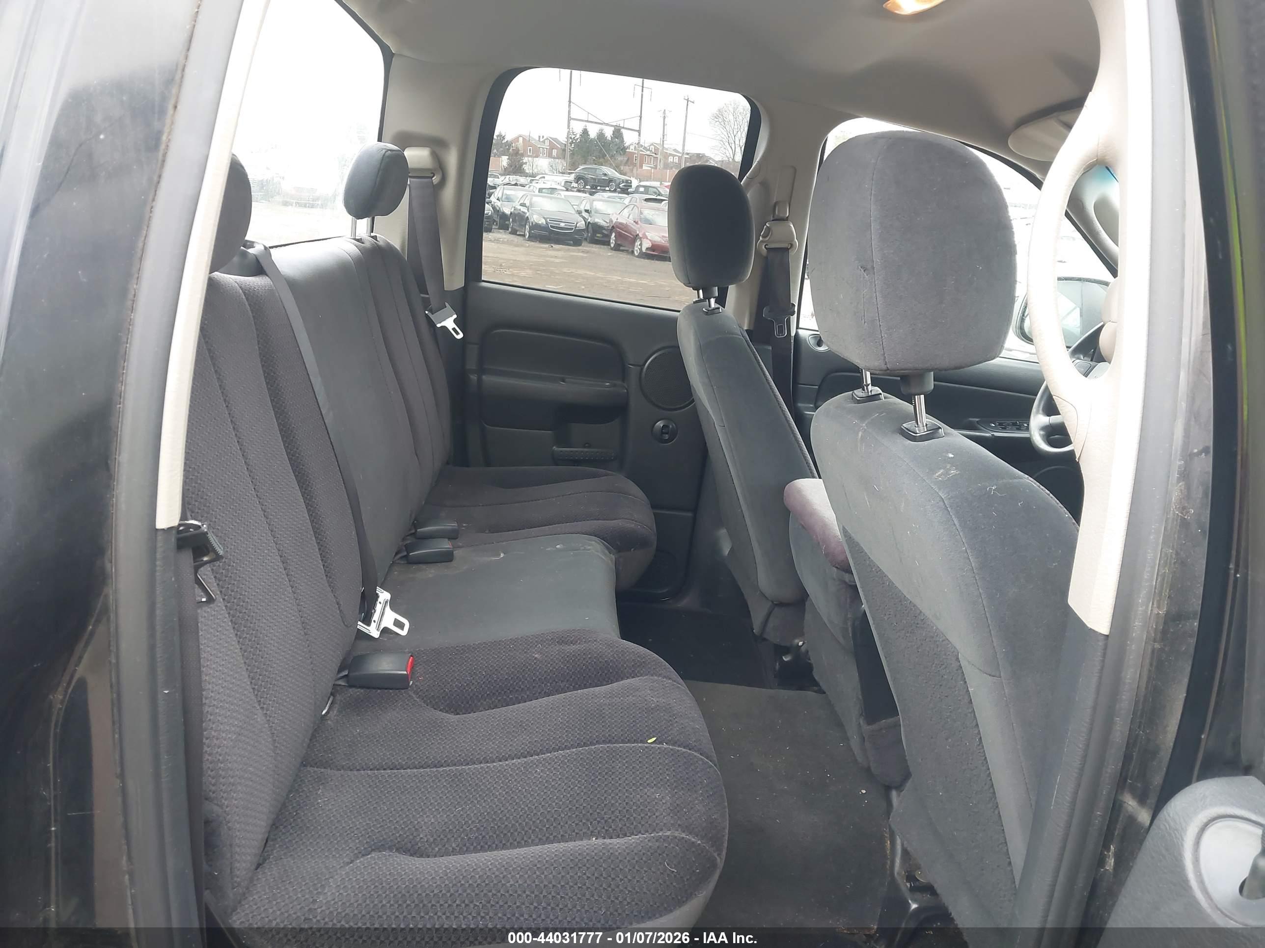 DODGE RAM image 8