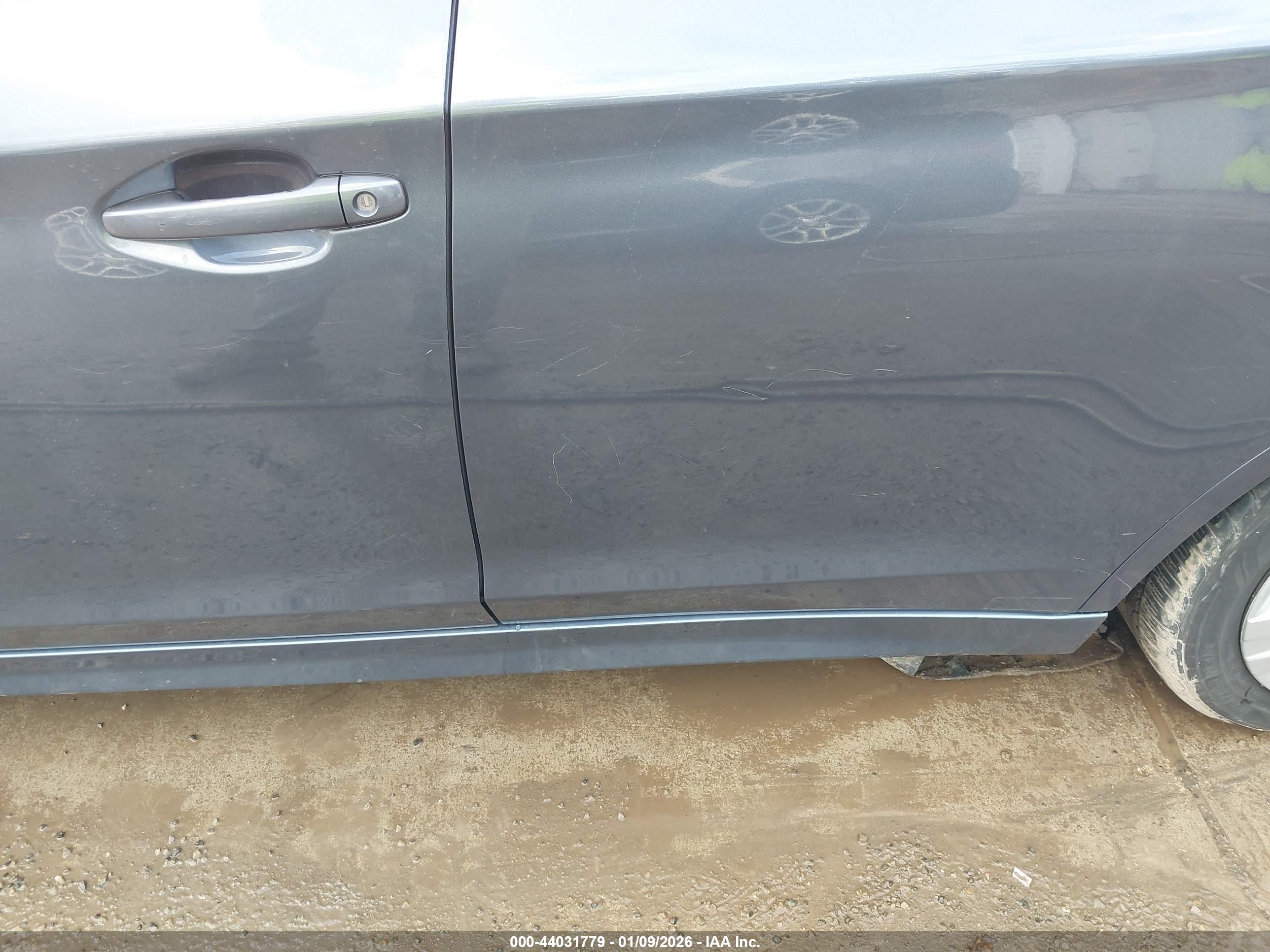 SUBARU LEGACY image 6