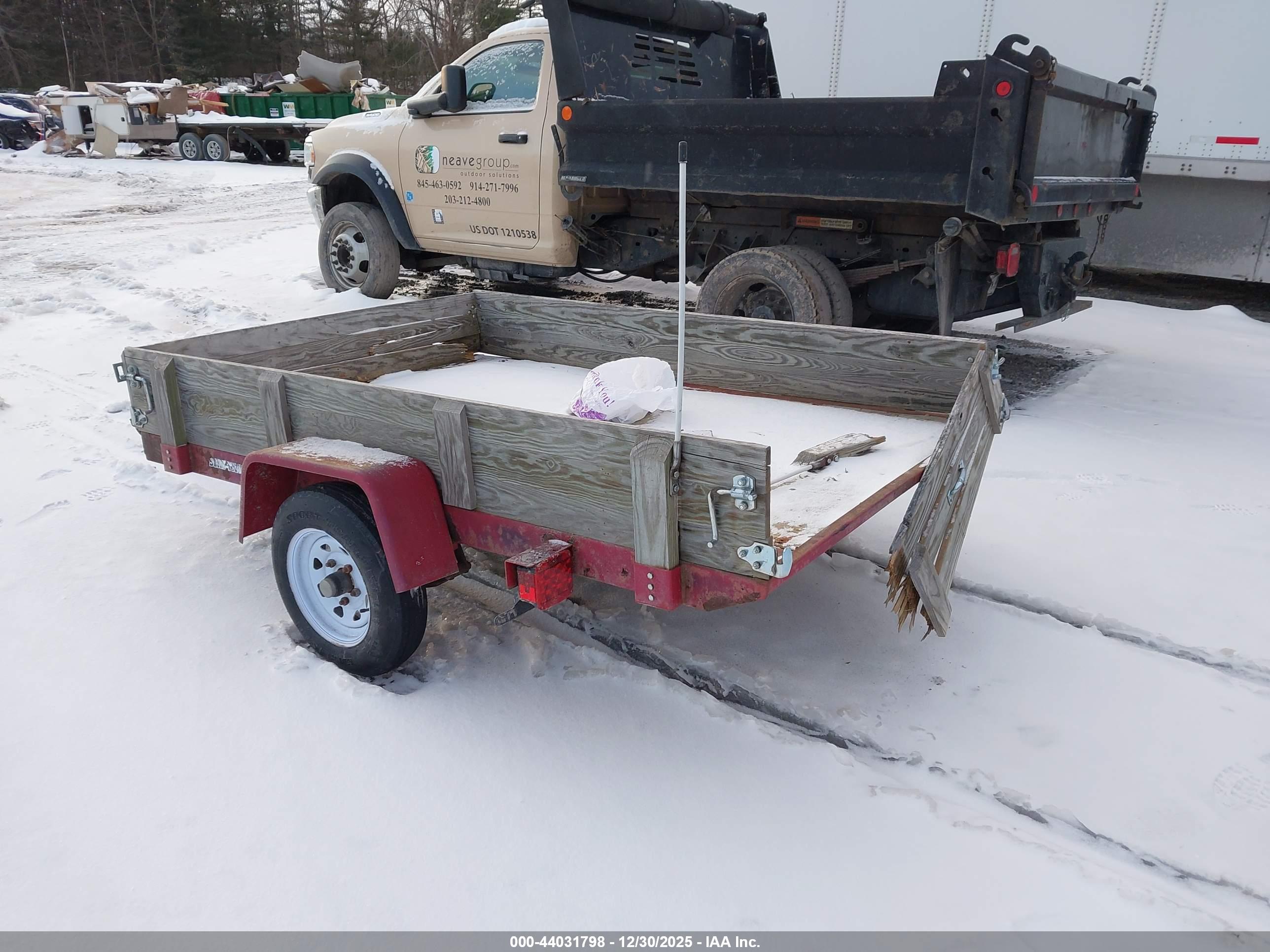 SURE-TRAC TRAILER image 3